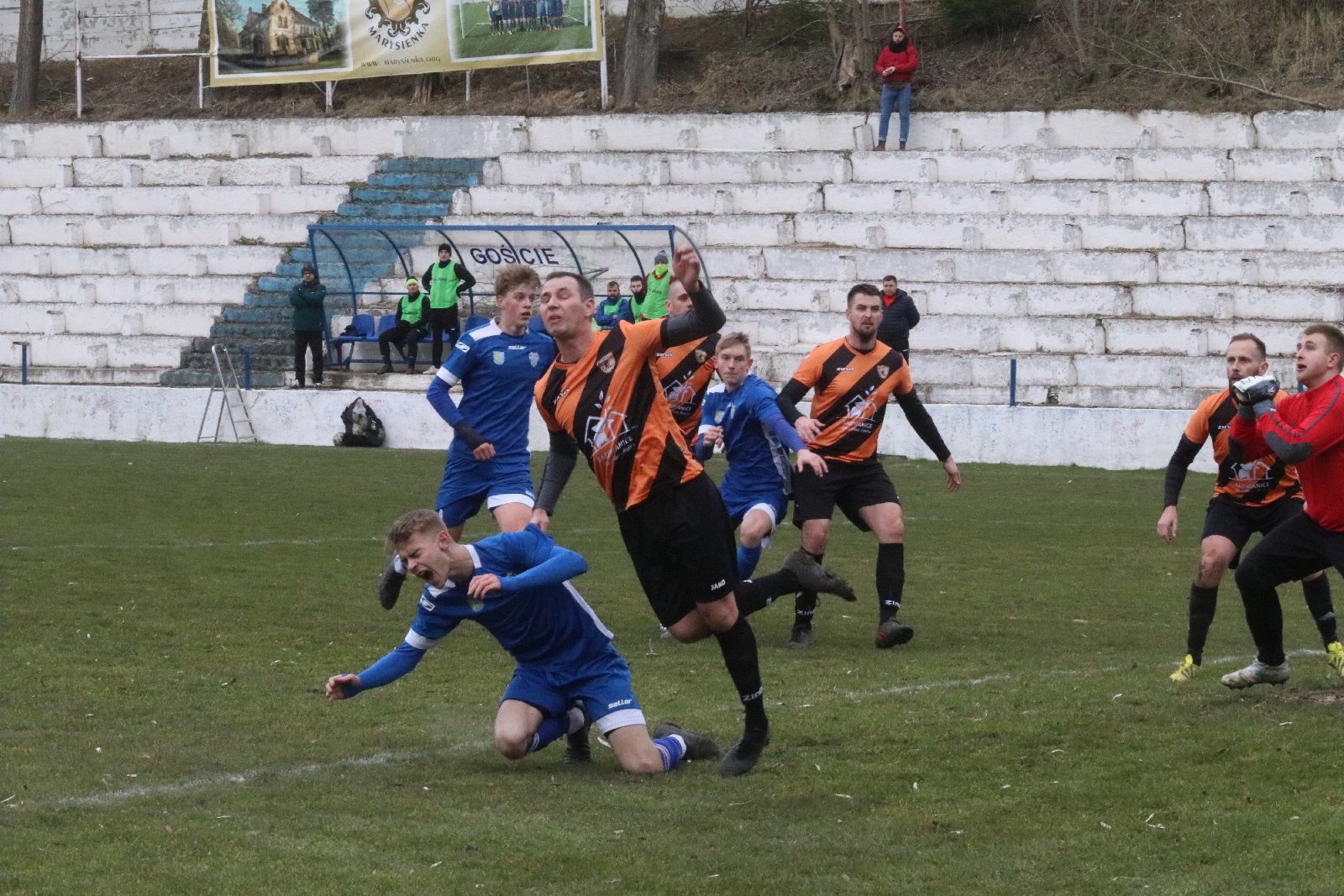 Konfeks Legnica pewnie wygrywa z LZS Byczyną