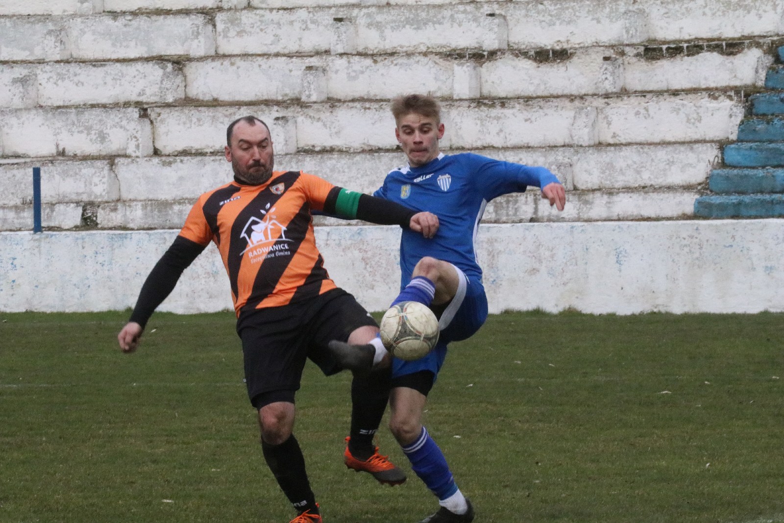 Konfeks Legnica pewnie wygrywa z LZS Byczyną