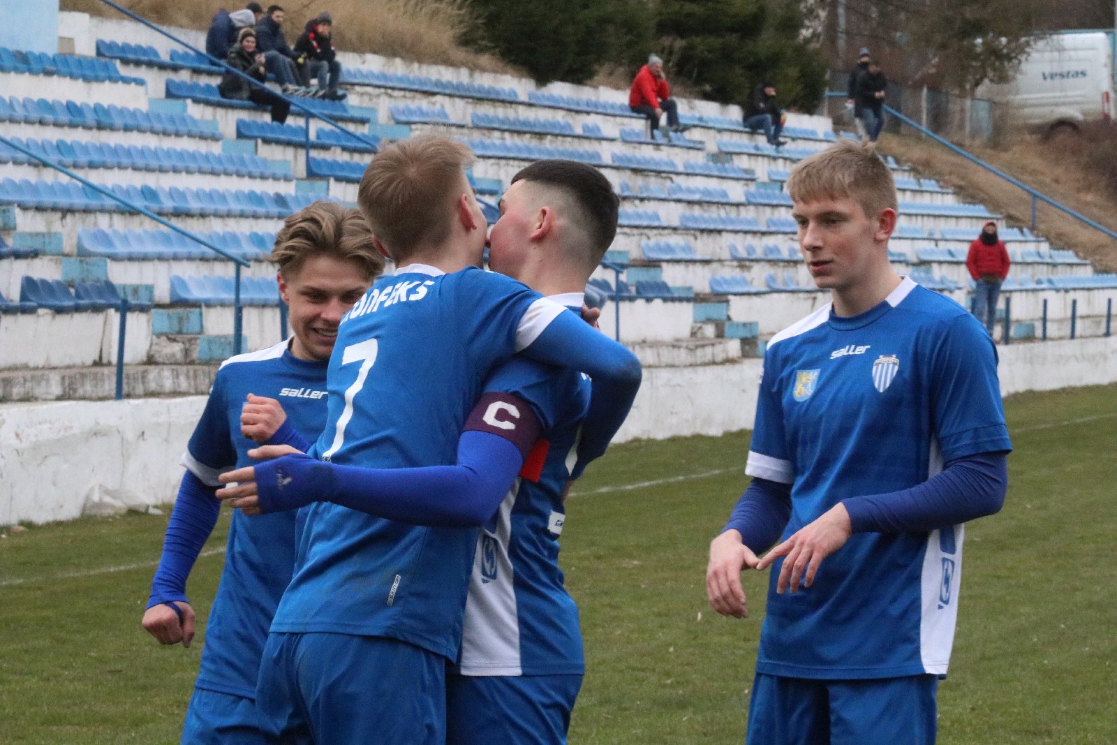Konfeks Legnica pewnie wygrywa z LZS Byczyną