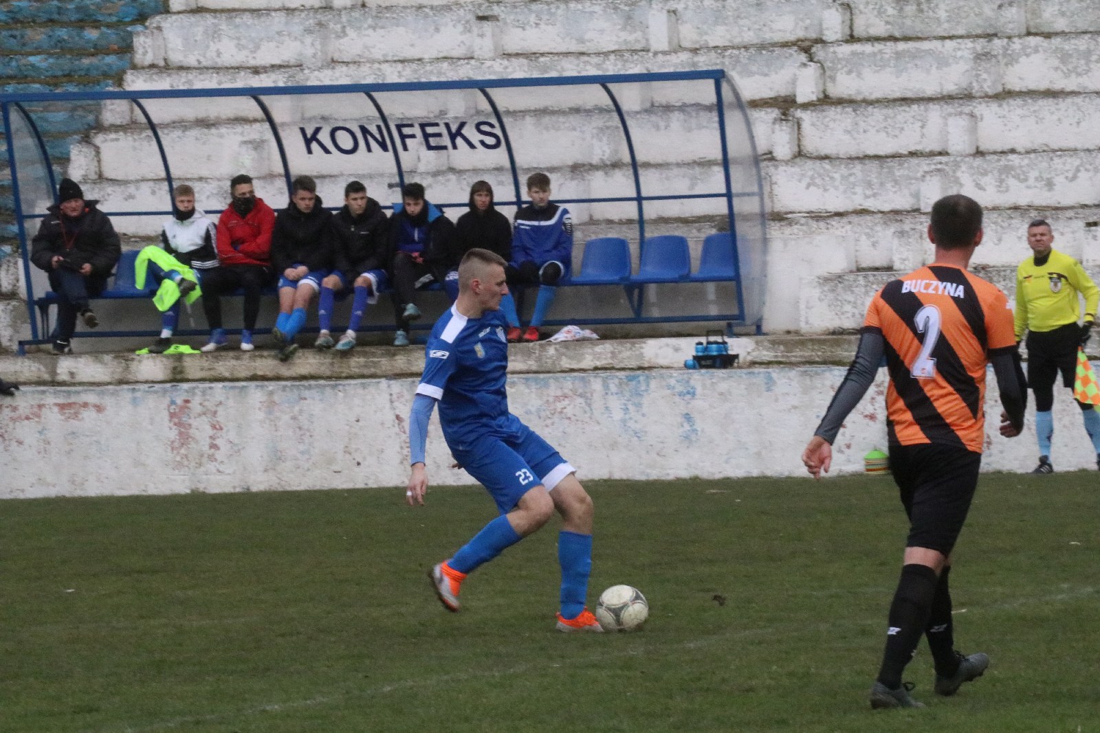 Konfeks Legnica pewnie wygrywa z LZS Byczyną