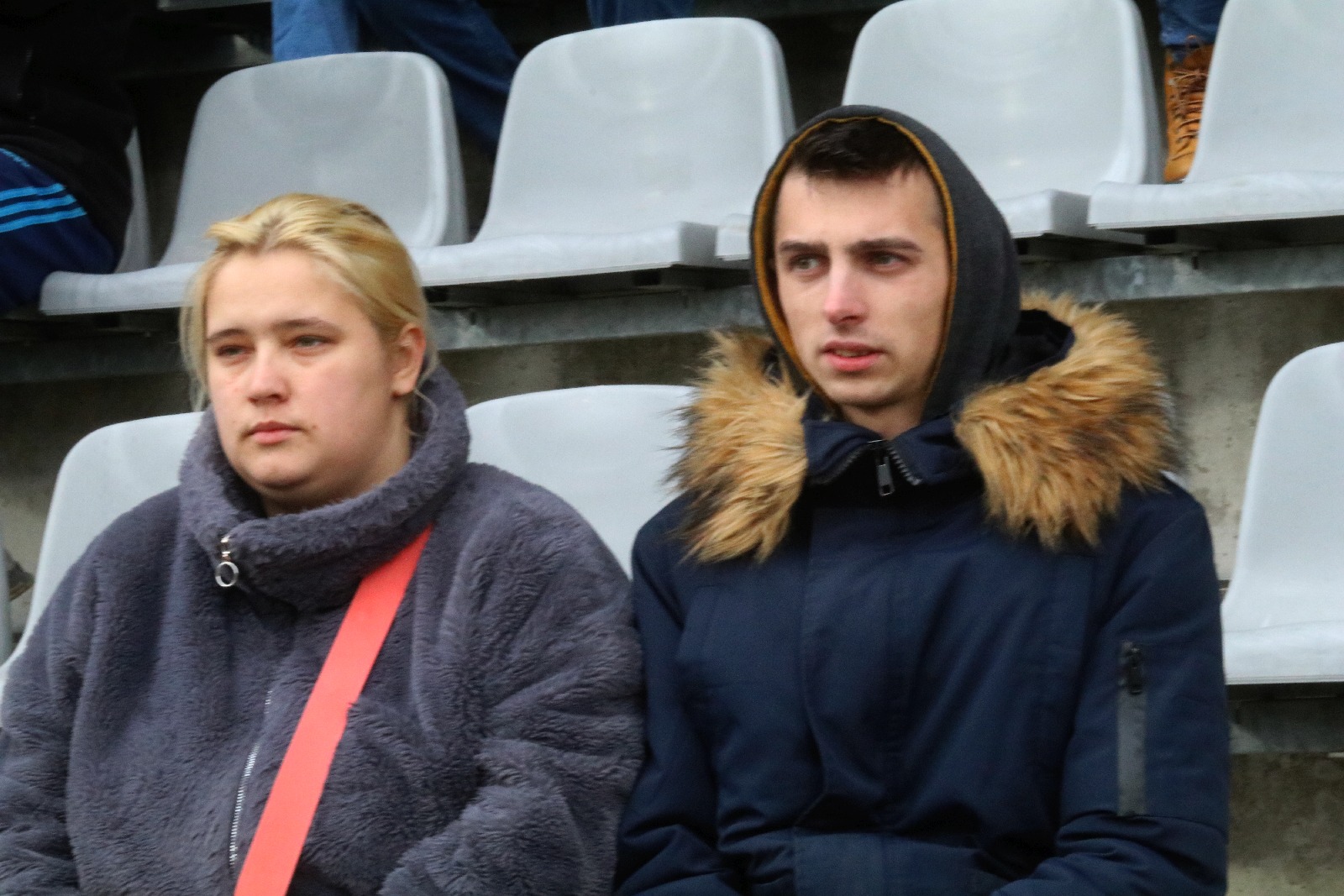 Kibice na stadionie podczas meczu z Puszczą Niepołomice
