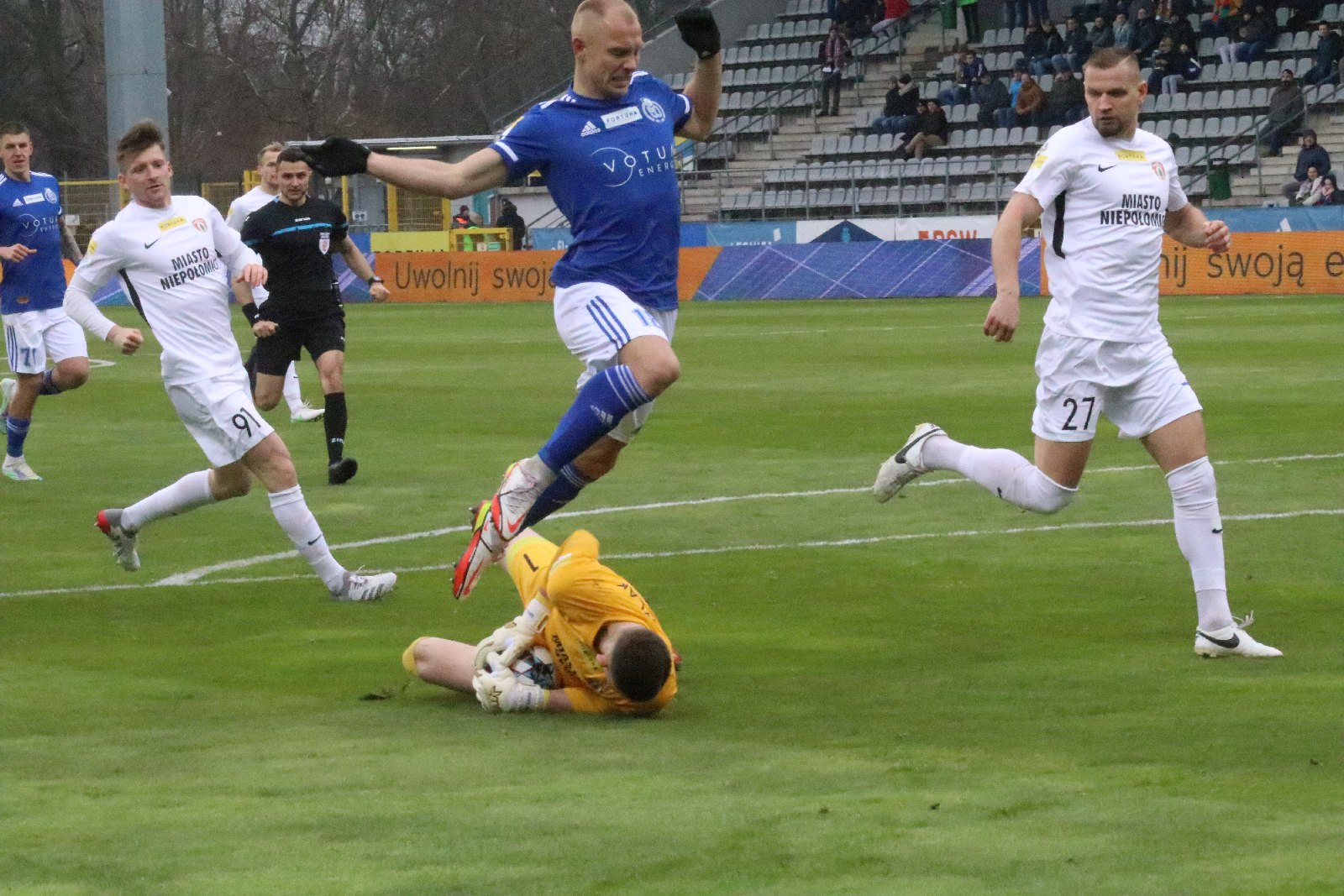Kolejne zwycięstwo Miedzi Legnica po koncercie Makucha