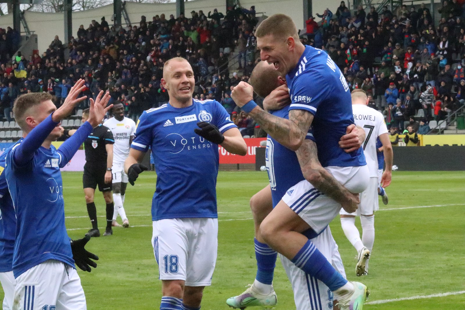 Kolejne zwycięstwo Miedzi Legnica po koncercie Makucha