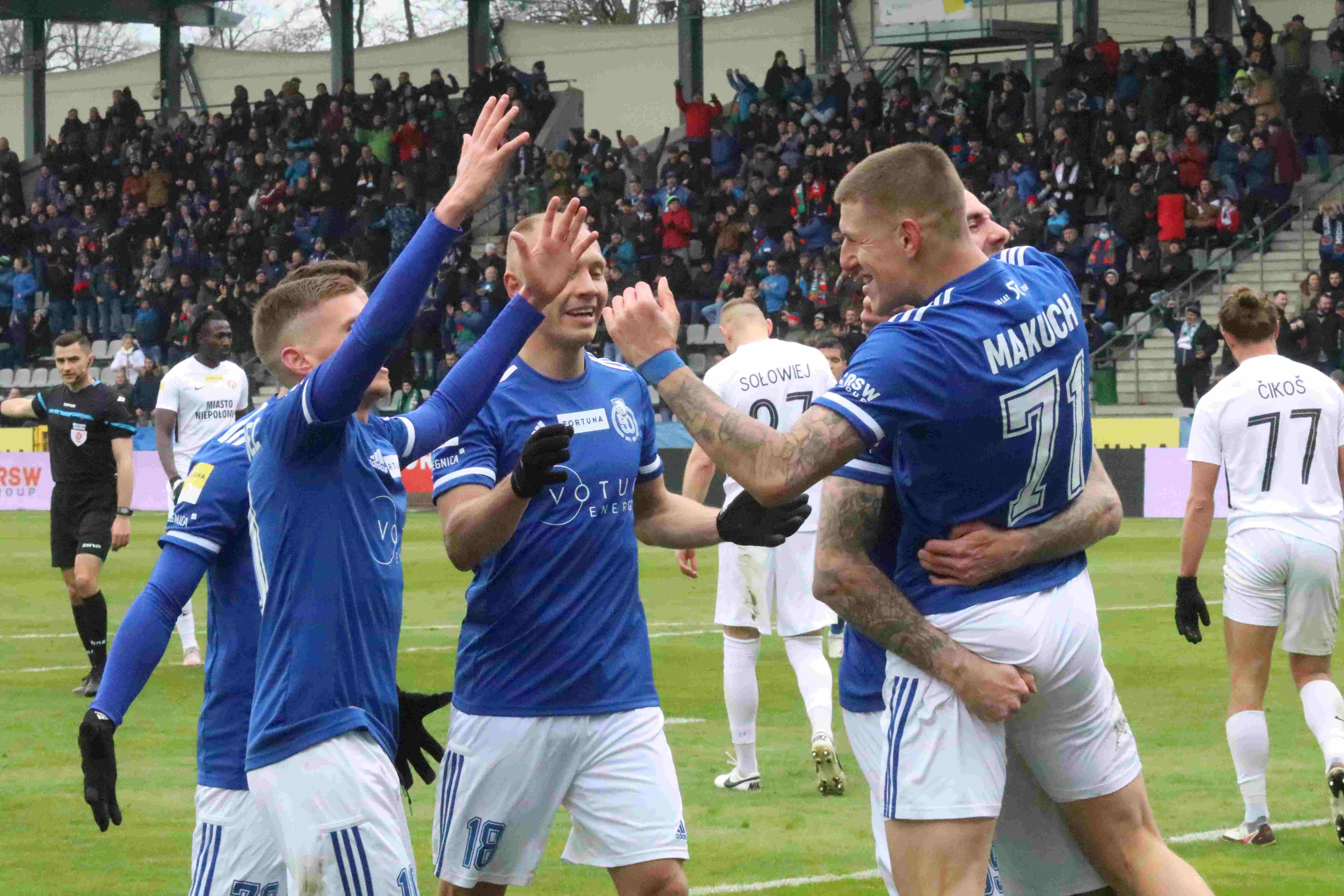 Kolejne zwycięstwo Miedzi Legnica po koncercie Makucha