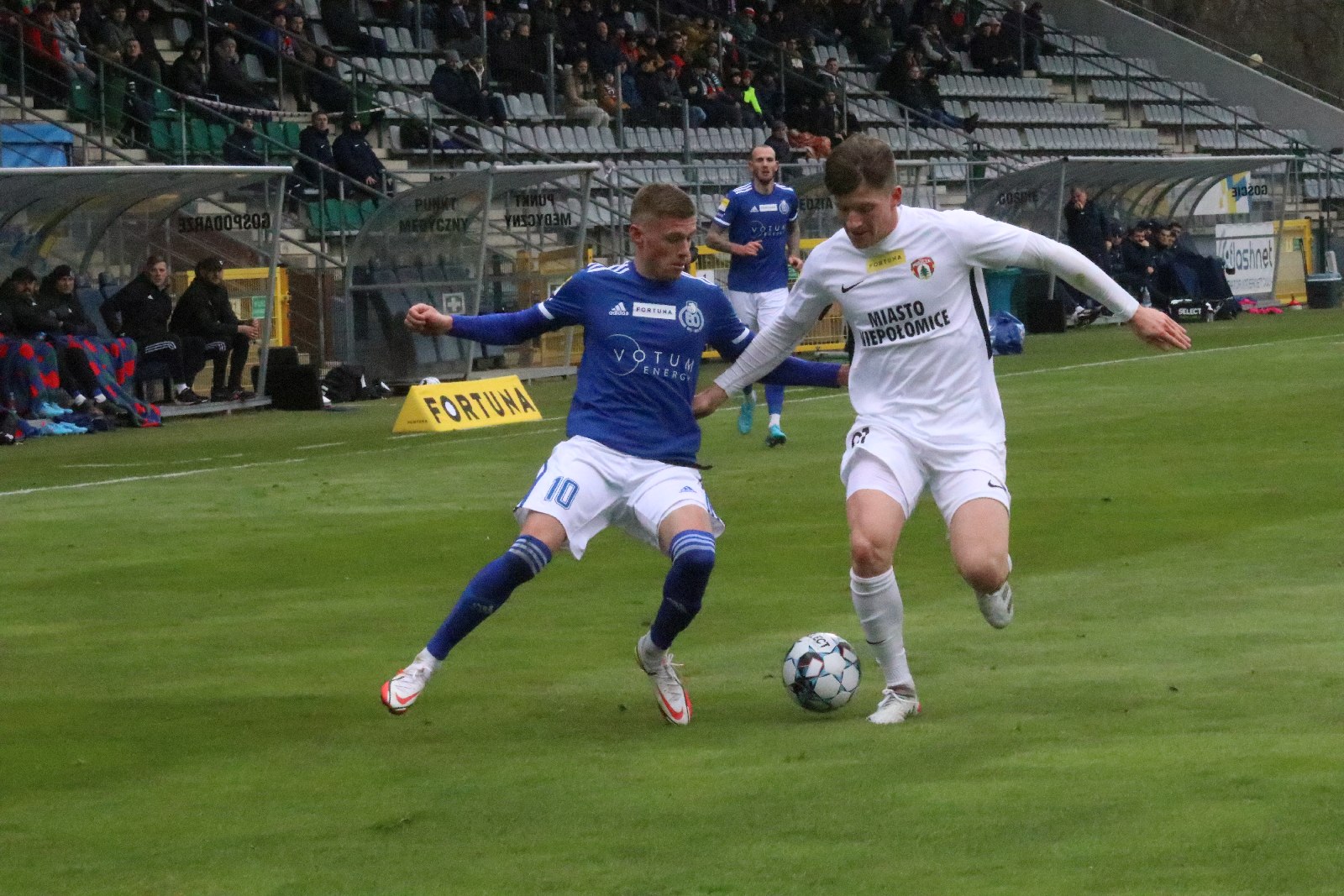 Kolejne zwycięstwo Miedzi Legnica po koncercie Makucha