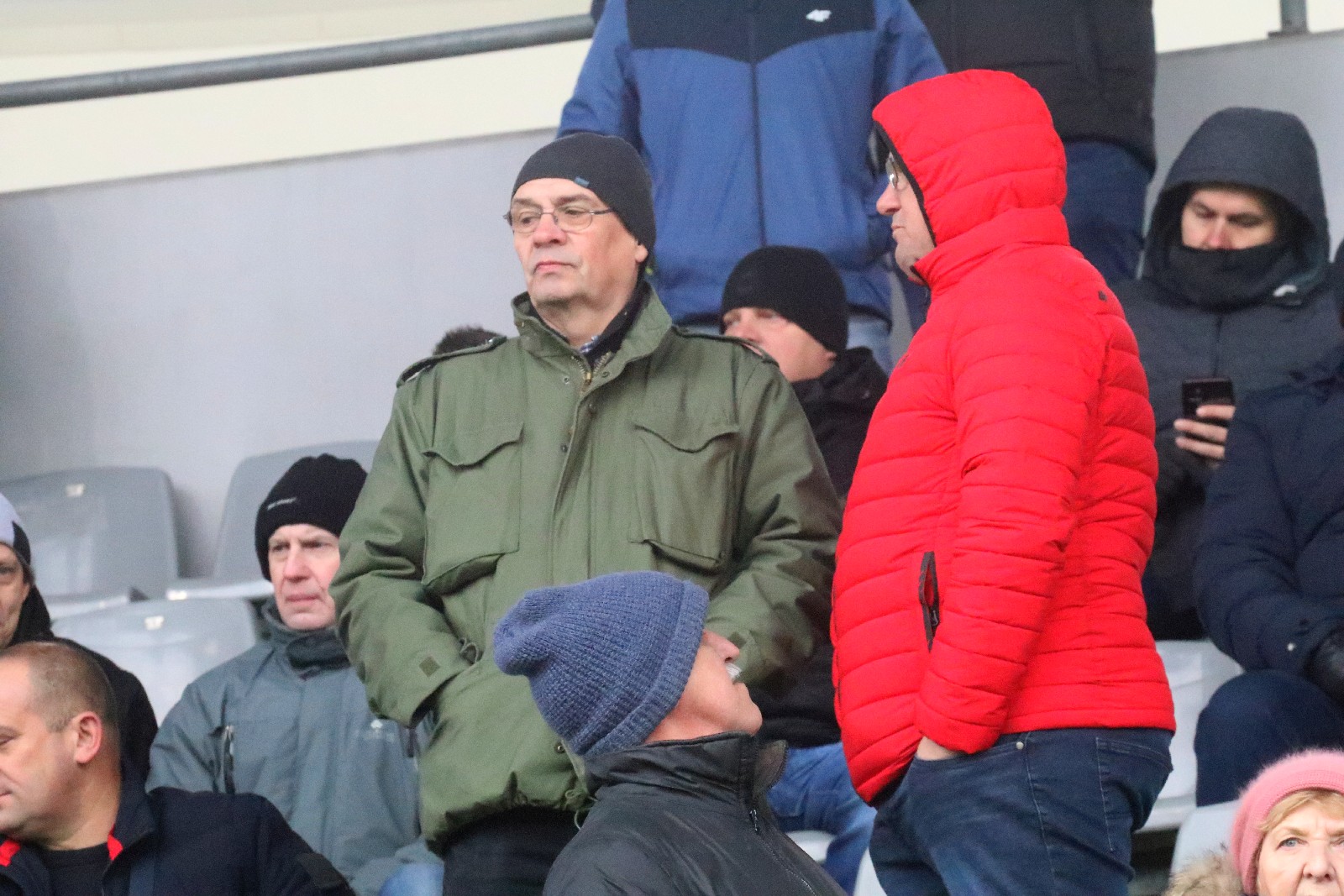 Kibice na stadionie podczas meczu z Puszczą Niepołomice
