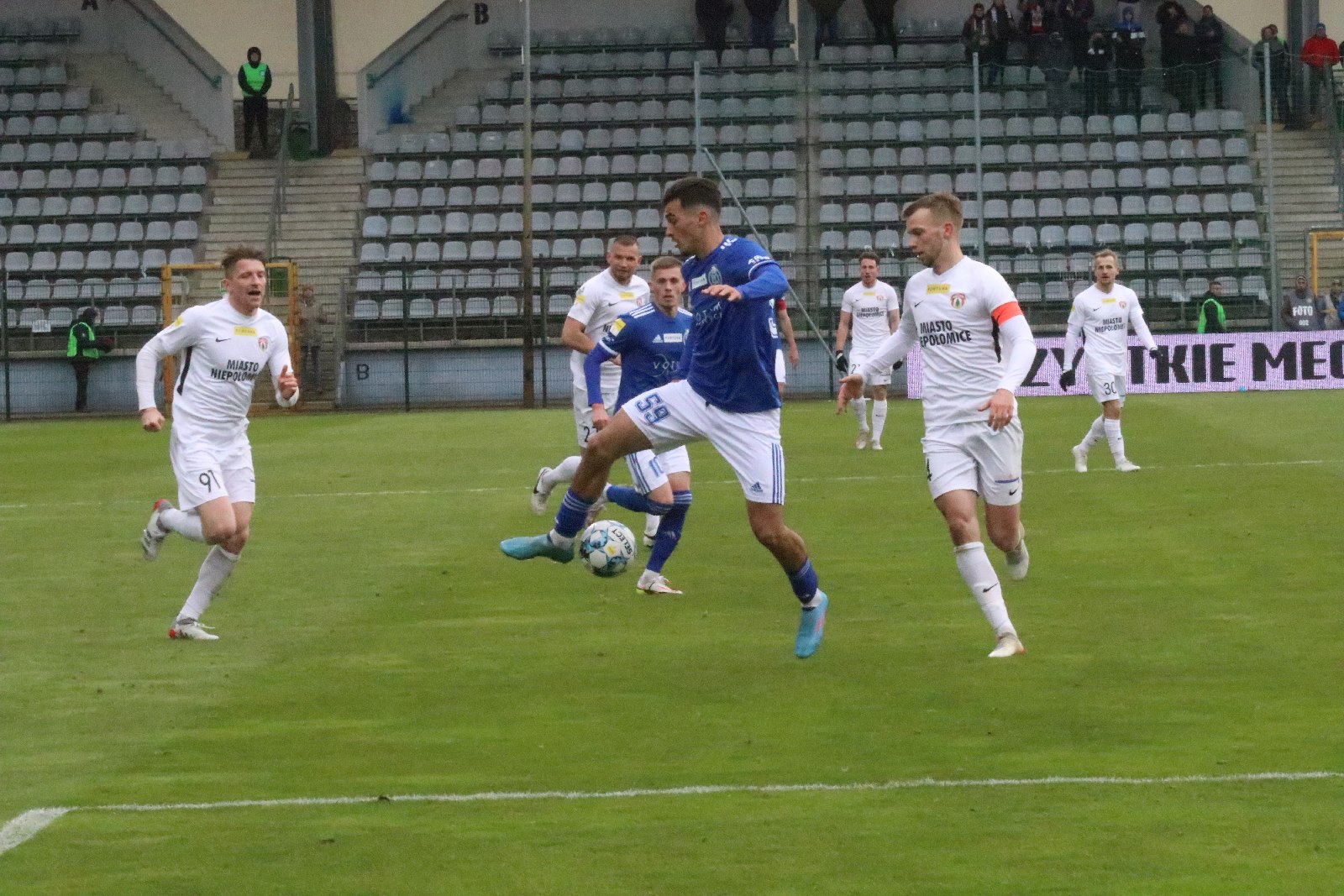 Kolejne zwycięstwo Miedzi Legnica po koncercie Makucha
