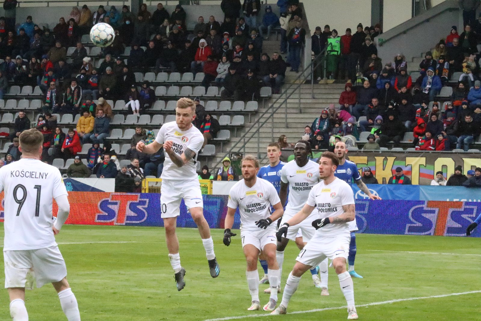 Kolejne zwycięstwo Miedzi Legnica po koncercie Makucha