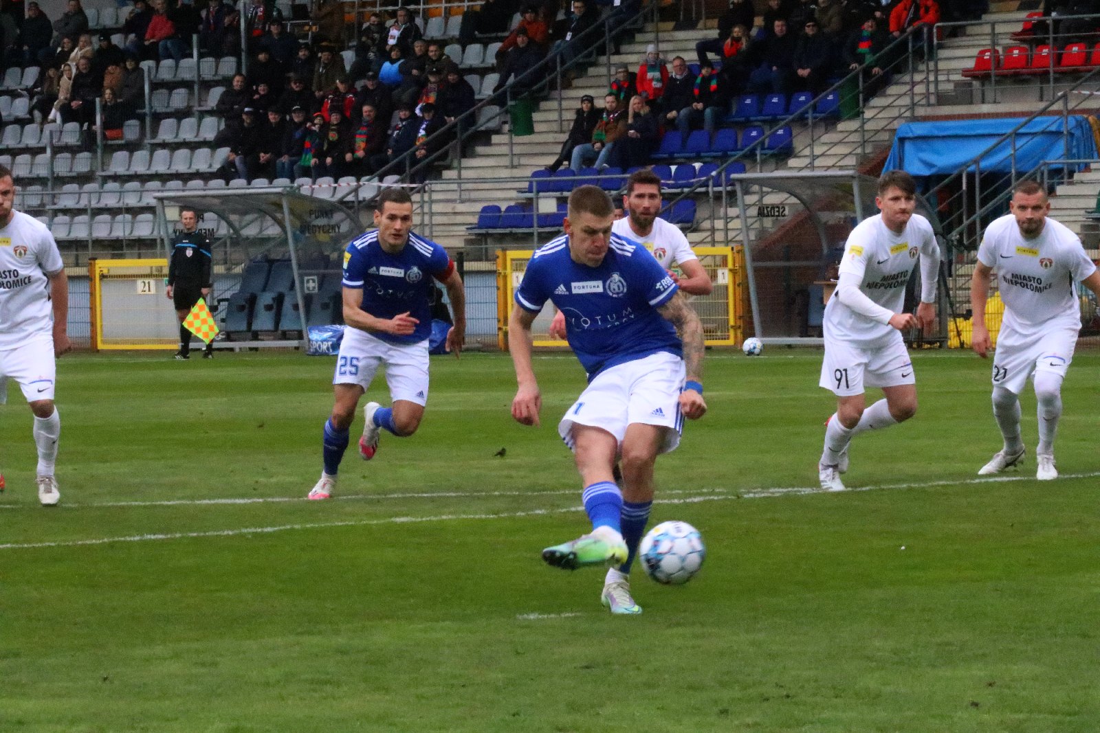 Kolejne zwycięstwo Miedzi Legnica po koncercie Makucha