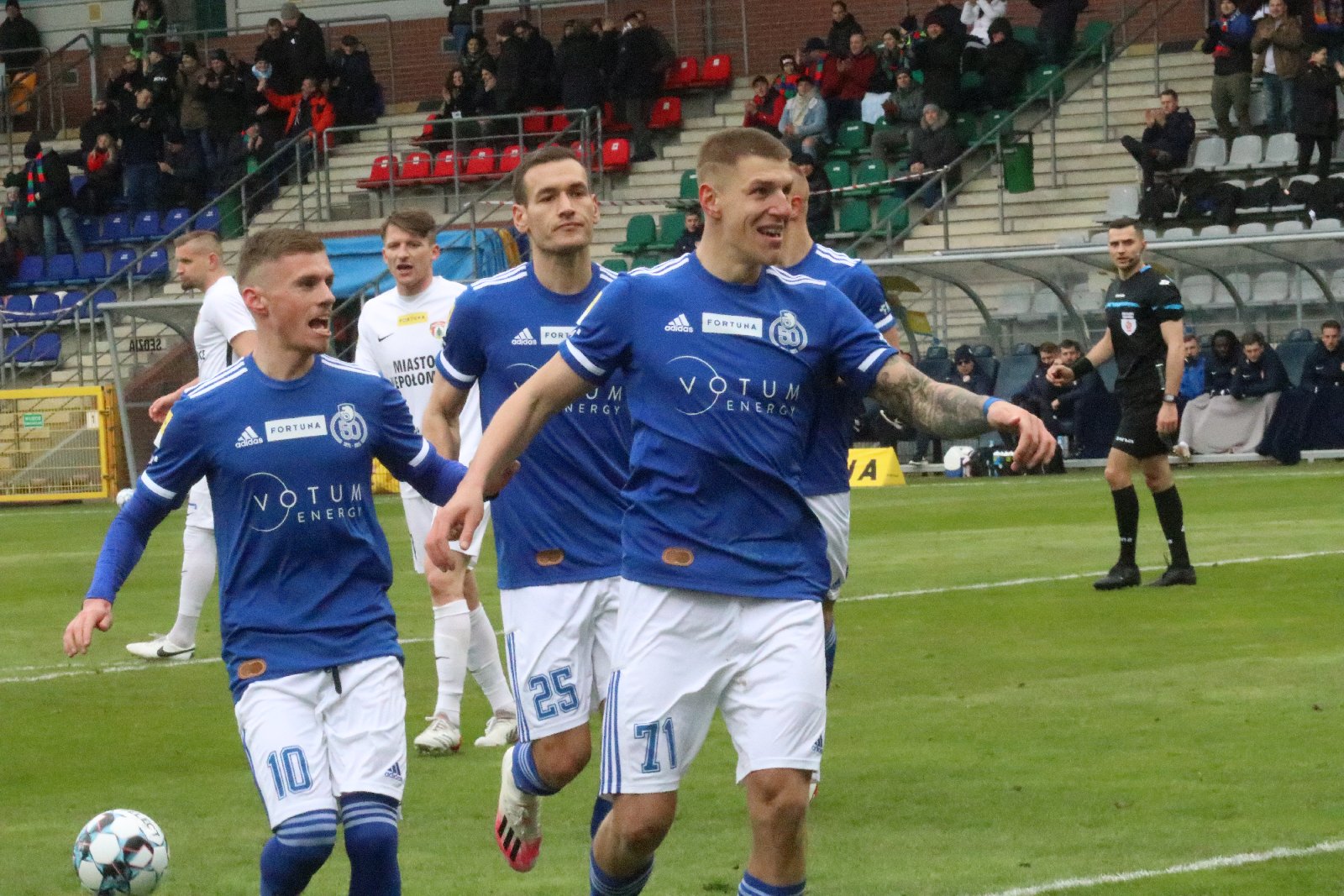 Kolejne zwycięstwo Miedzi Legnica po koncercie Makucha