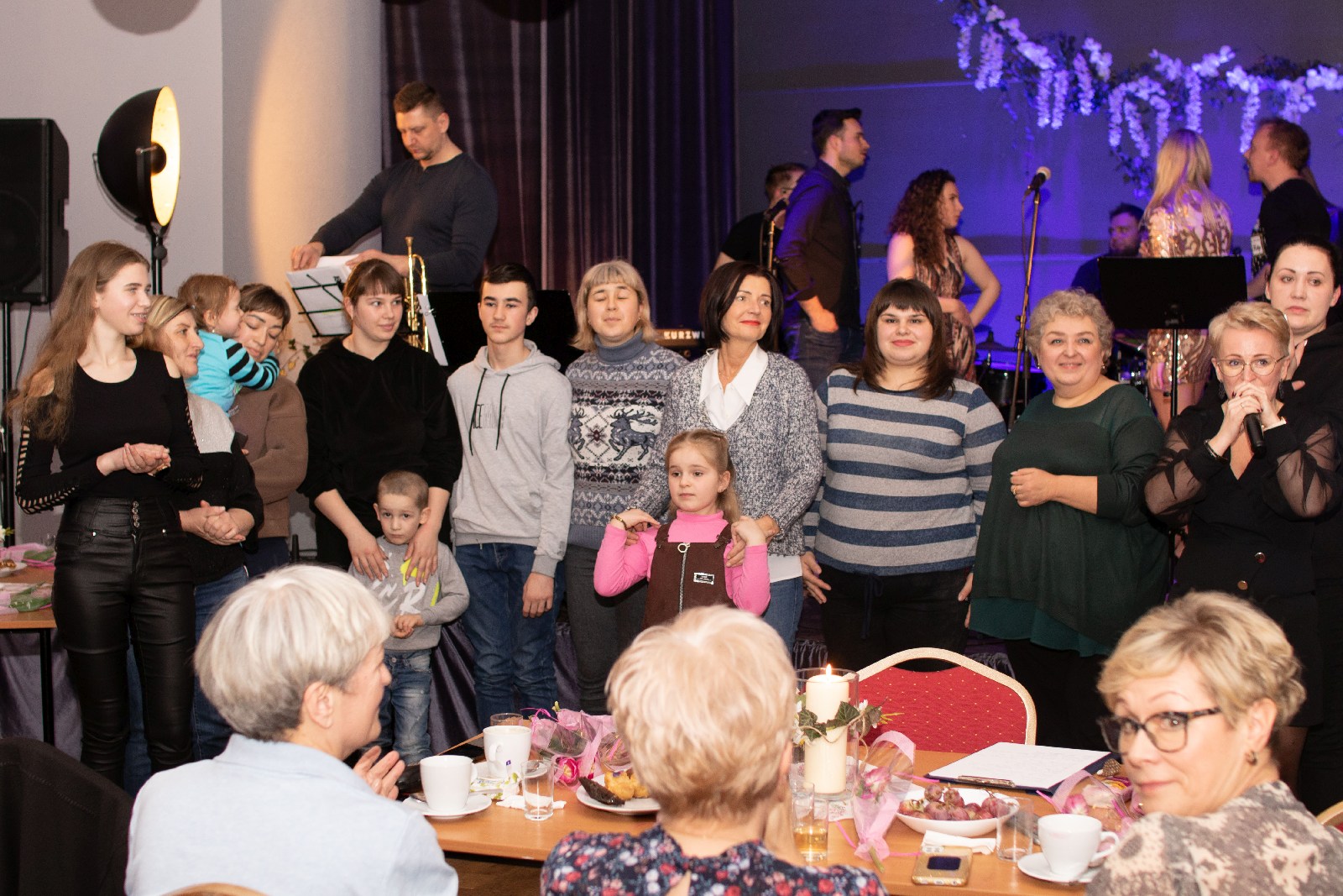 Śpiewały, bawiły się i wspierały się wzajemnie w trudnym czasie