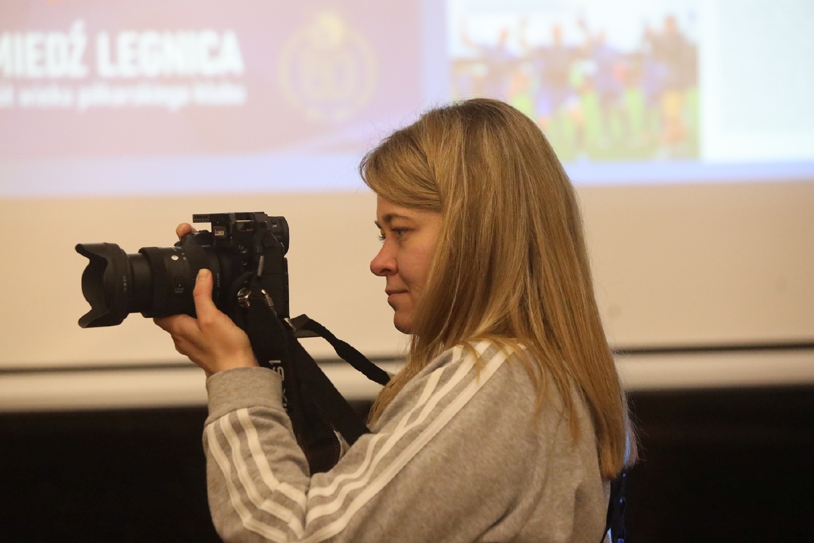 Autorzy monografii Miedzi Legnica na spotkaniu z czytelnikami