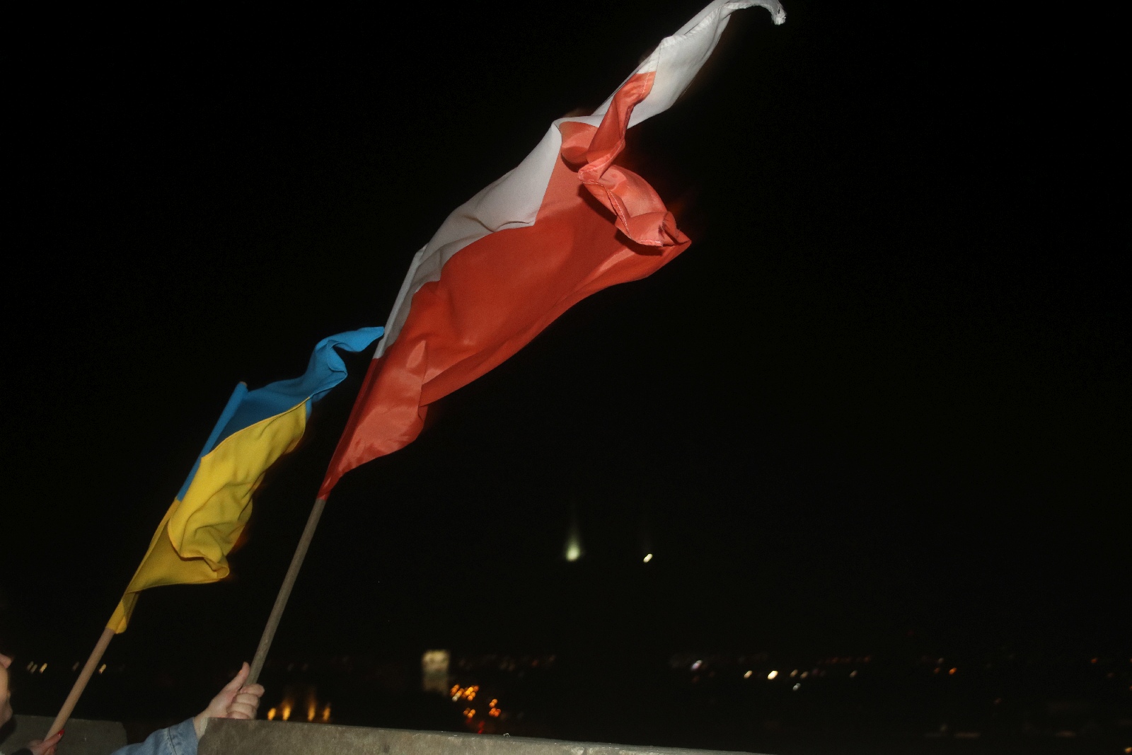 Dwa hymny na jedną trąbkę w hołdzie dwóm narodom