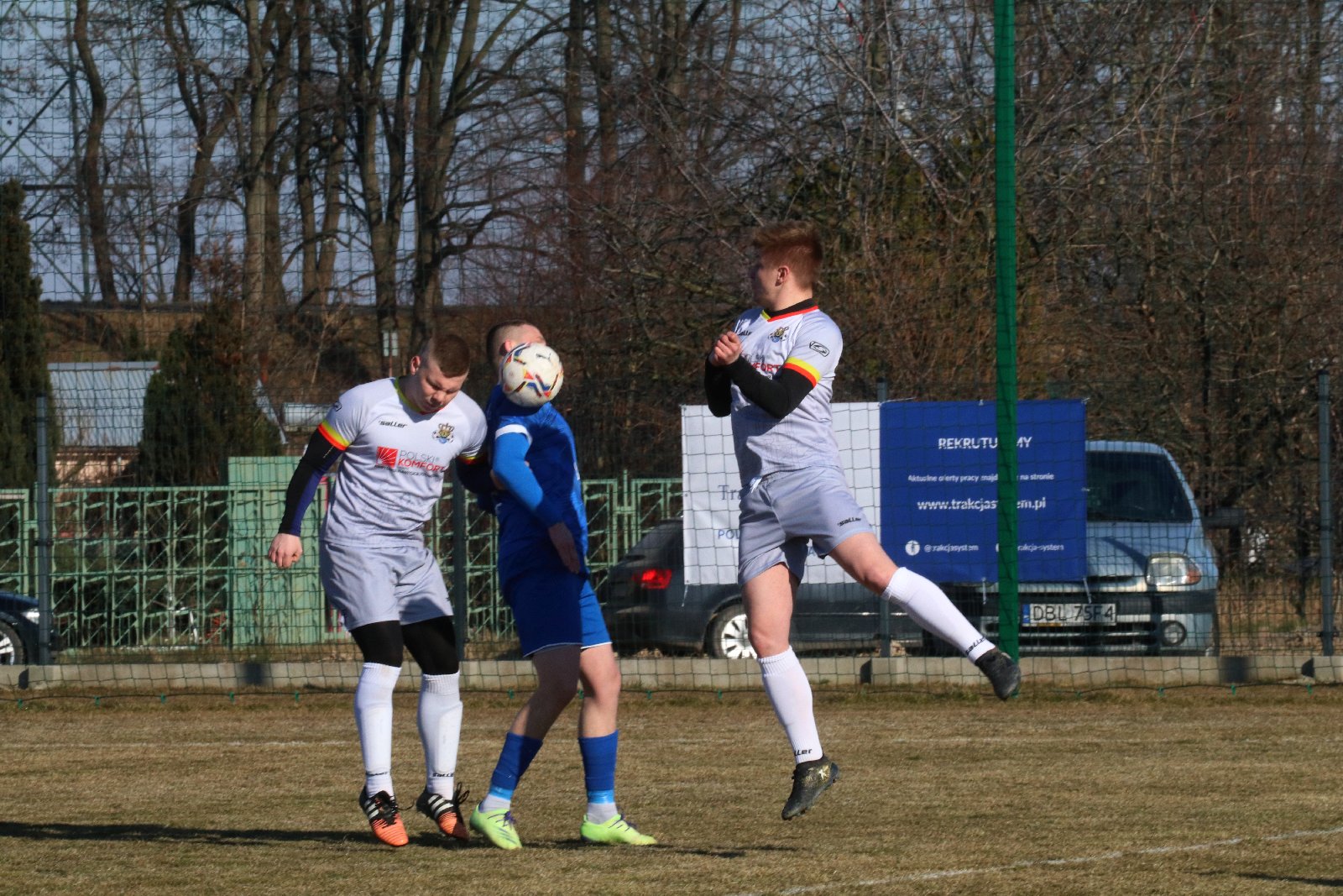 Posiłki z Ekstraklasy nie pomogły. Derby gminy dla Zrywu