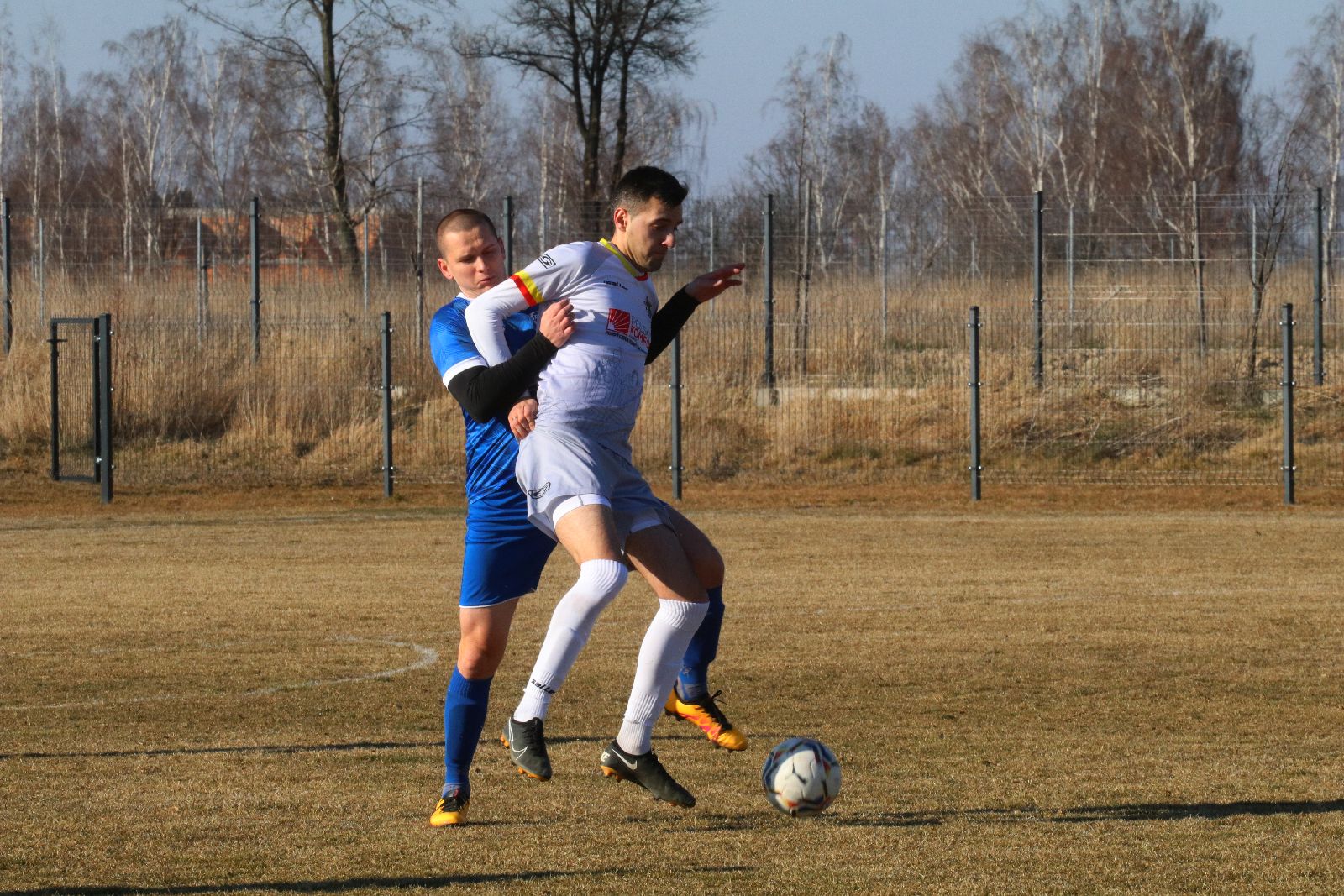 Posiłki z Ekstraklasy nie pomogły. Derby gminy dla Zrywu