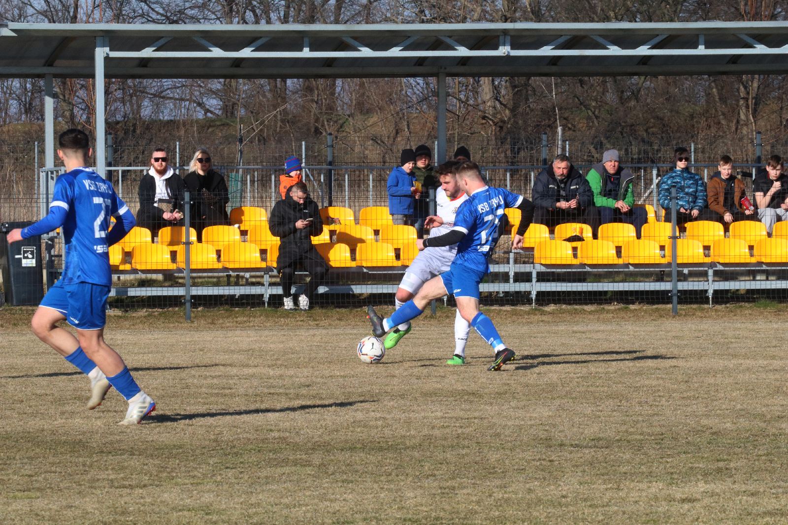 Posiłki z Ekstraklasy nie pomogły. Derby gminy dla Zrywu