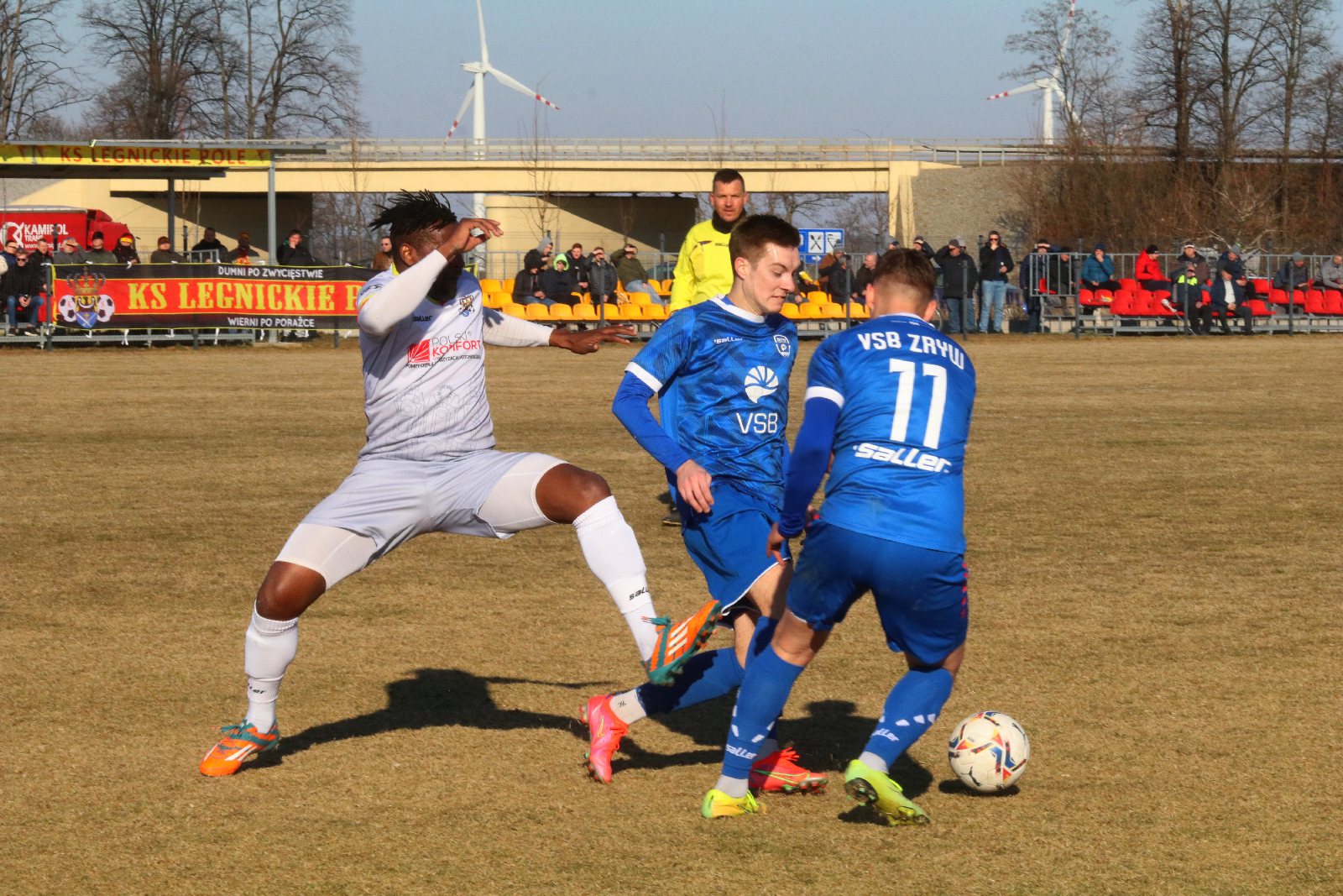 Posiłki z Ekstraklasy nie pomogły. Derby gminy dla Zrywu