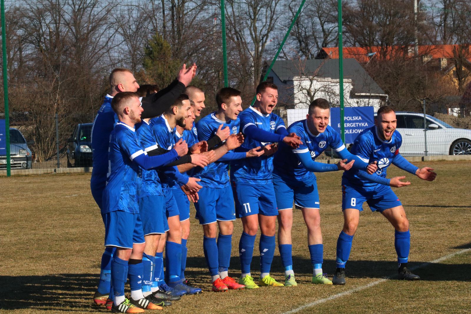 Posiłki z Ekstraklasy nie pomogły. Derby gminy dla Zrywu