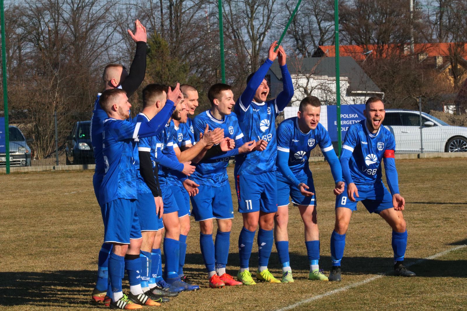 Posiłki z Ekstraklasy nie pomogły. Derby gminy dla Zrywu