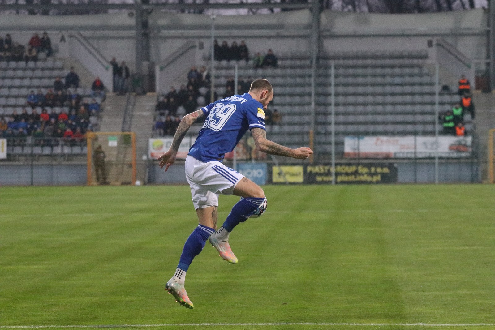 Podział punktów w meczu Miedzi Legnica z Koroną Kielce