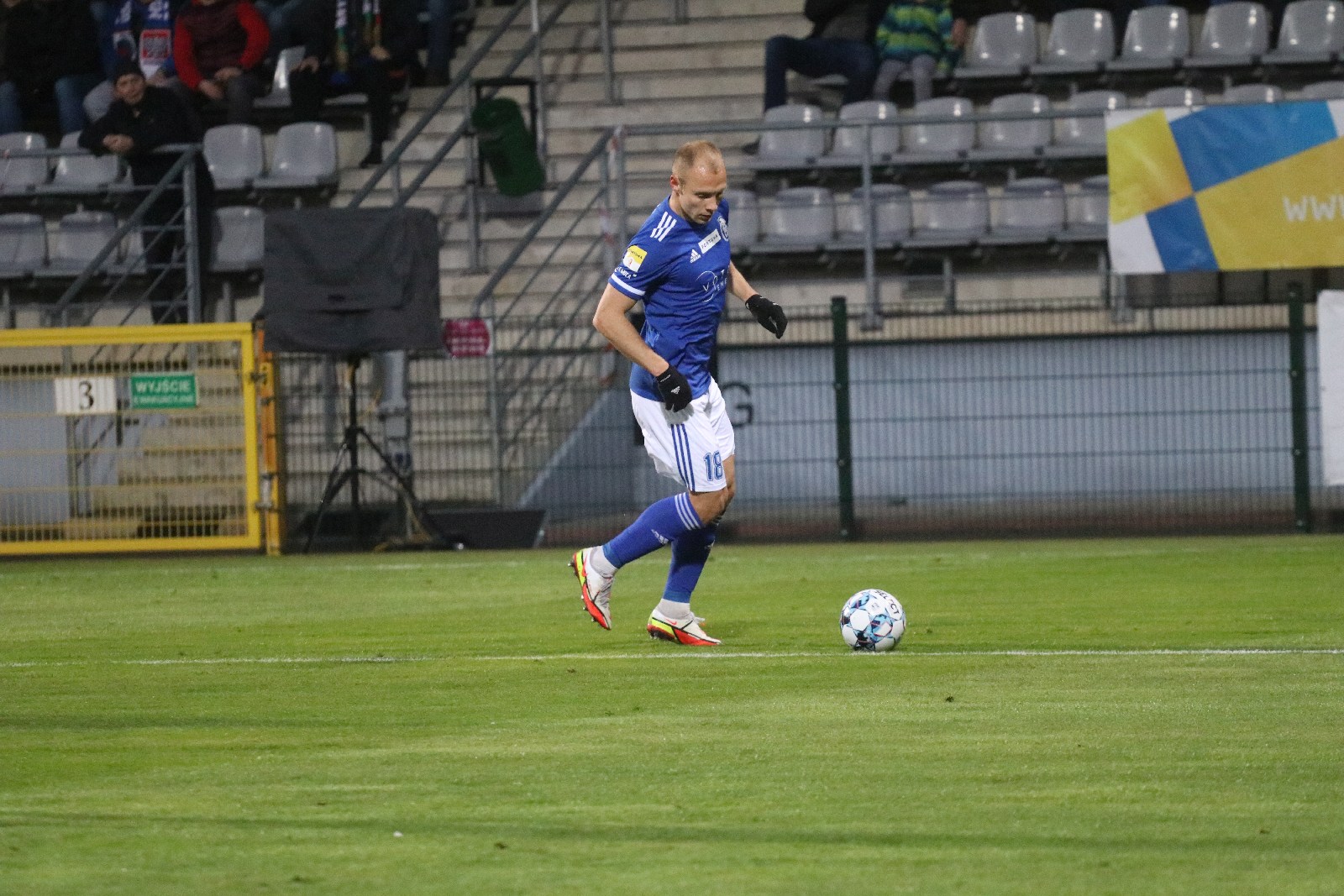 Podział punktów w meczu Miedzi Legnica z Koroną Kielce