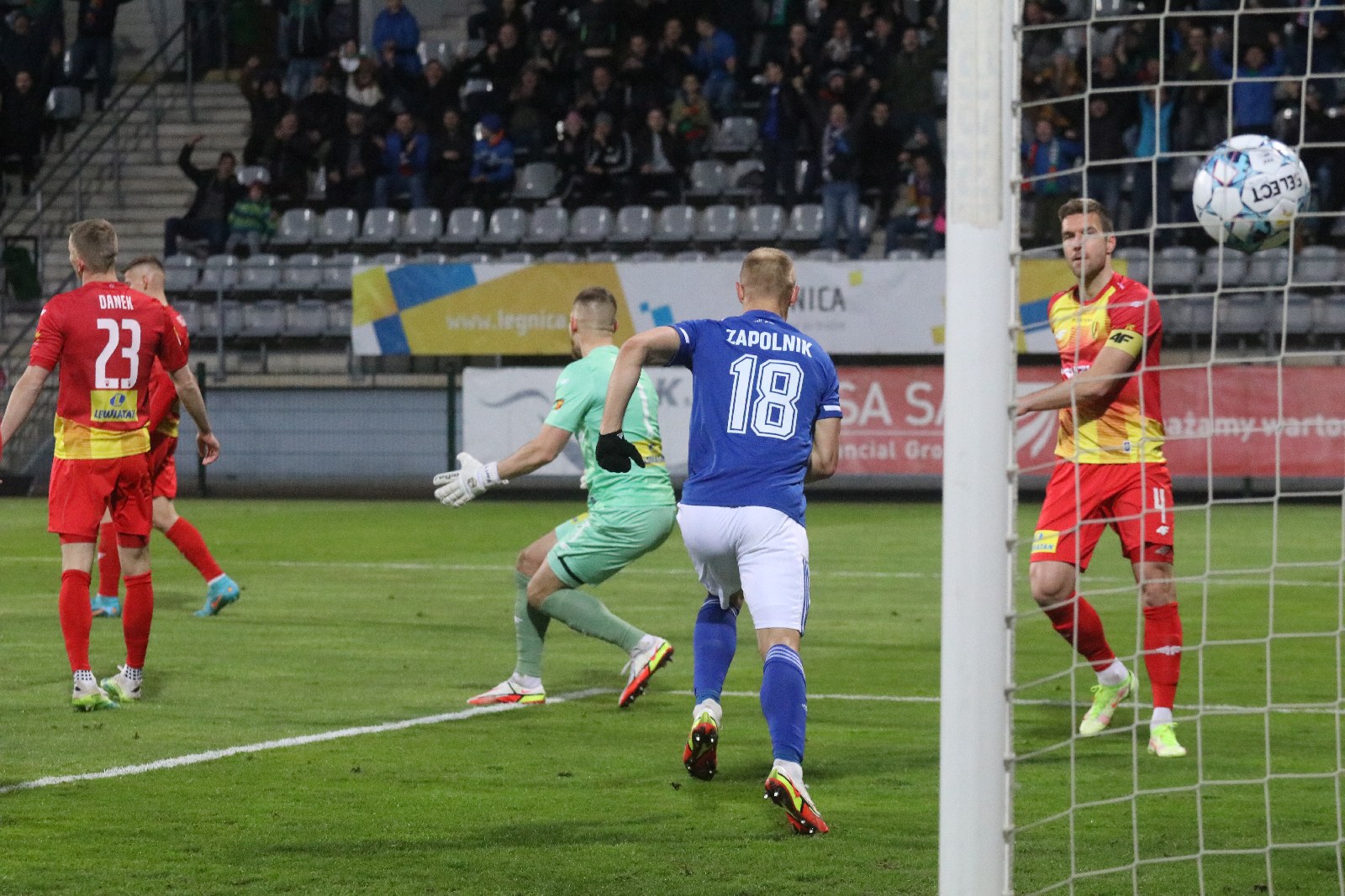 Podział punktów w meczu Miedzi Legnica z Koroną Kielce