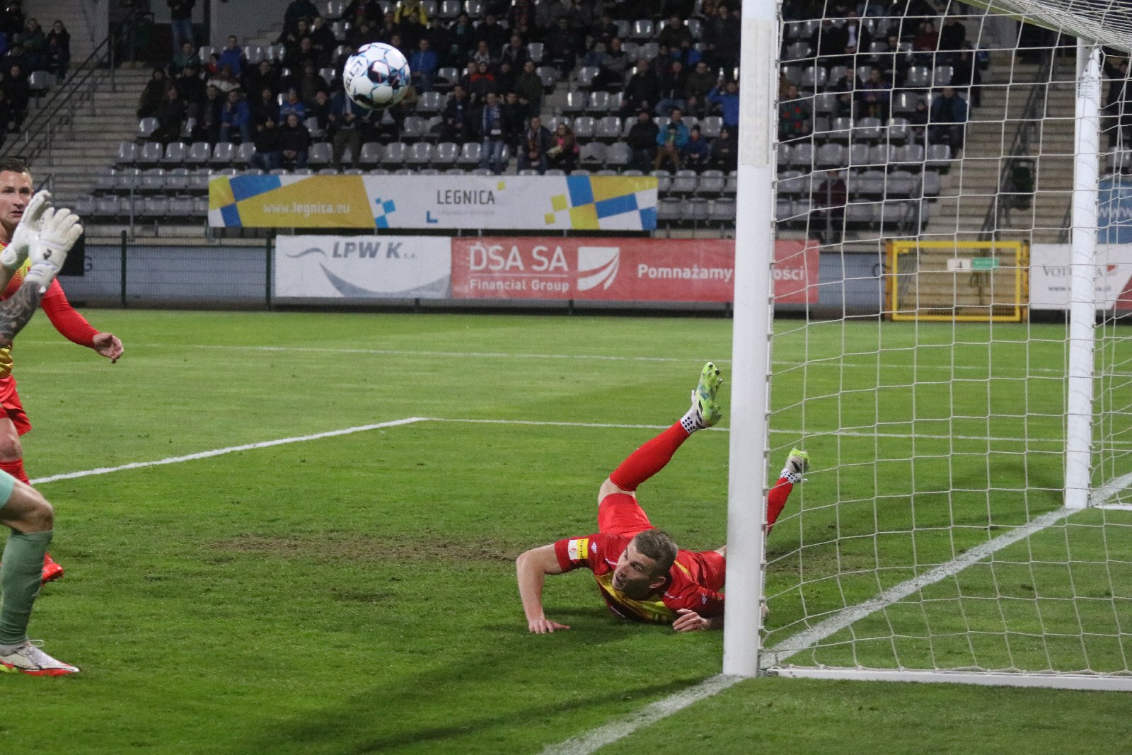 Podział punktów w meczu Miedzi Legnica z Koroną Kielce