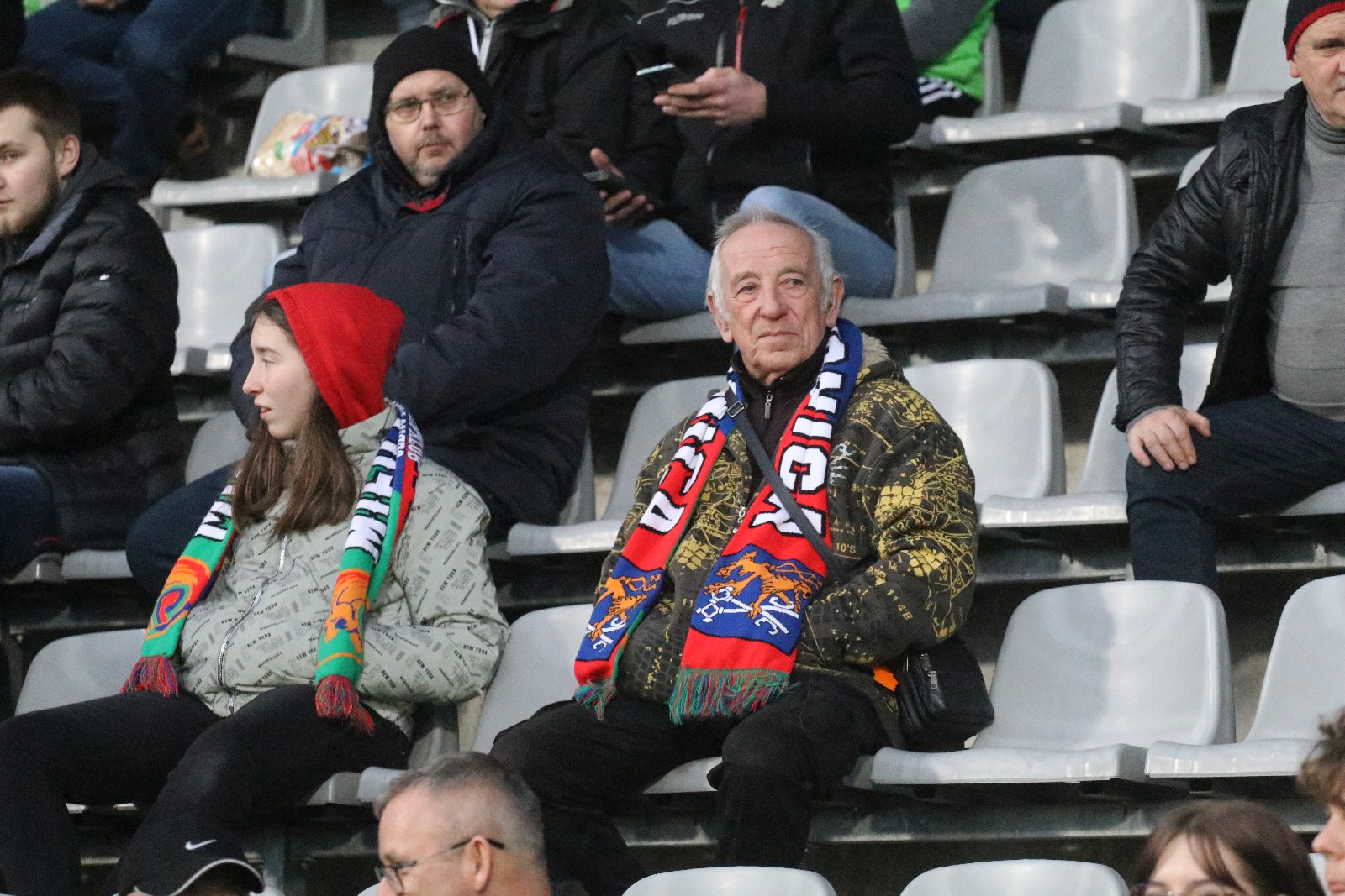 Ponad trzy tysiące kibiców oglądało mecz Miedzi z Koroną