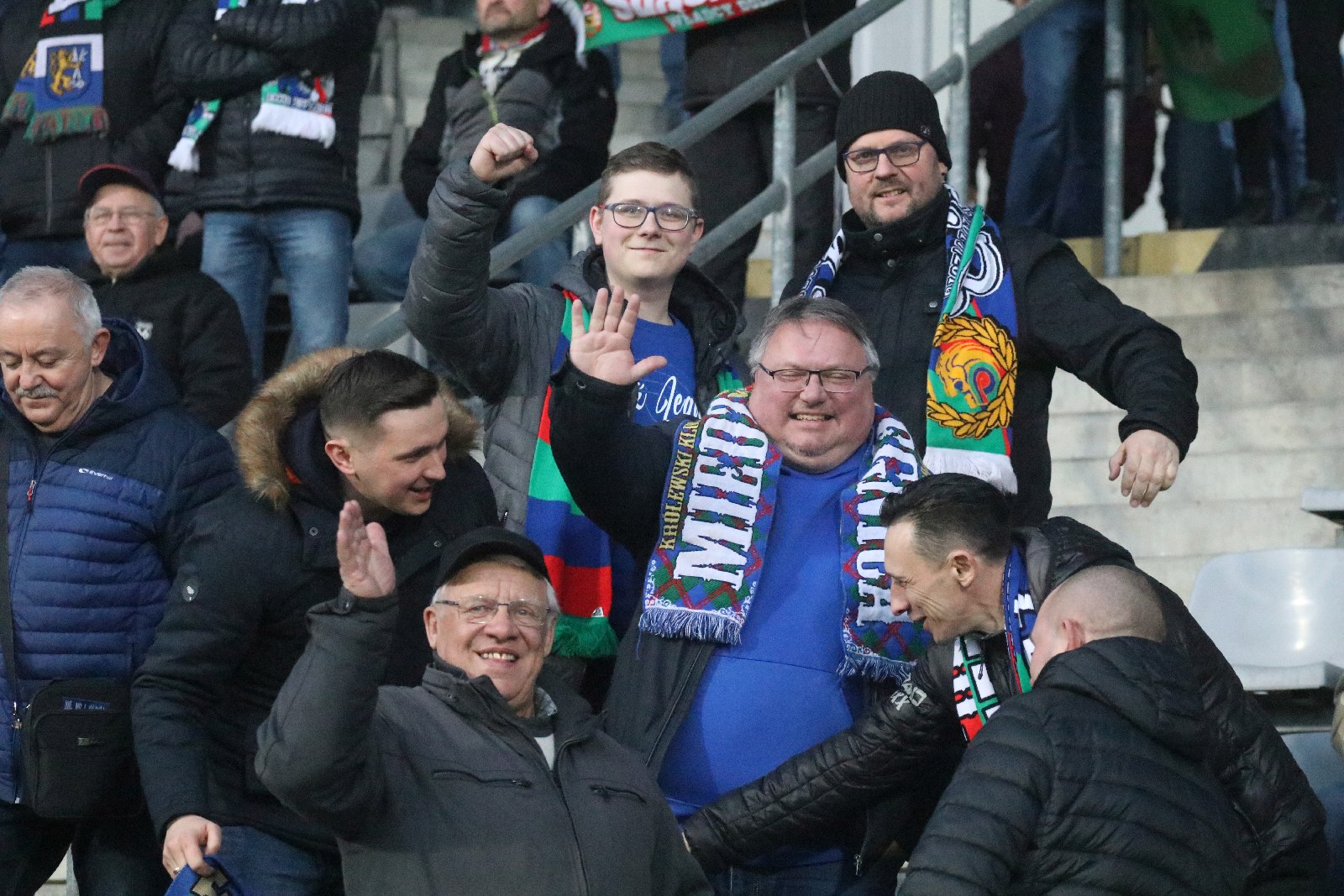 Ponad trzy tysiące kibiców oglądało mecz Miedzi z Koroną
