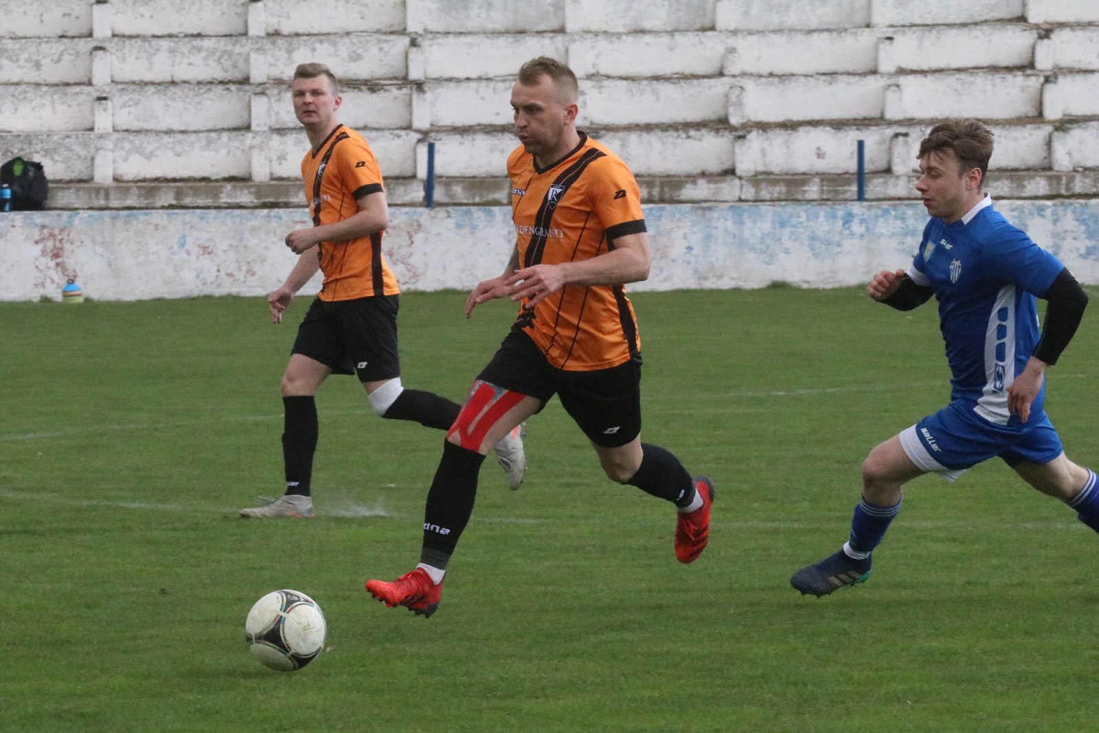 Konfeks Legnica zgodnie z planem wygrał z Czarnymi Rokitki