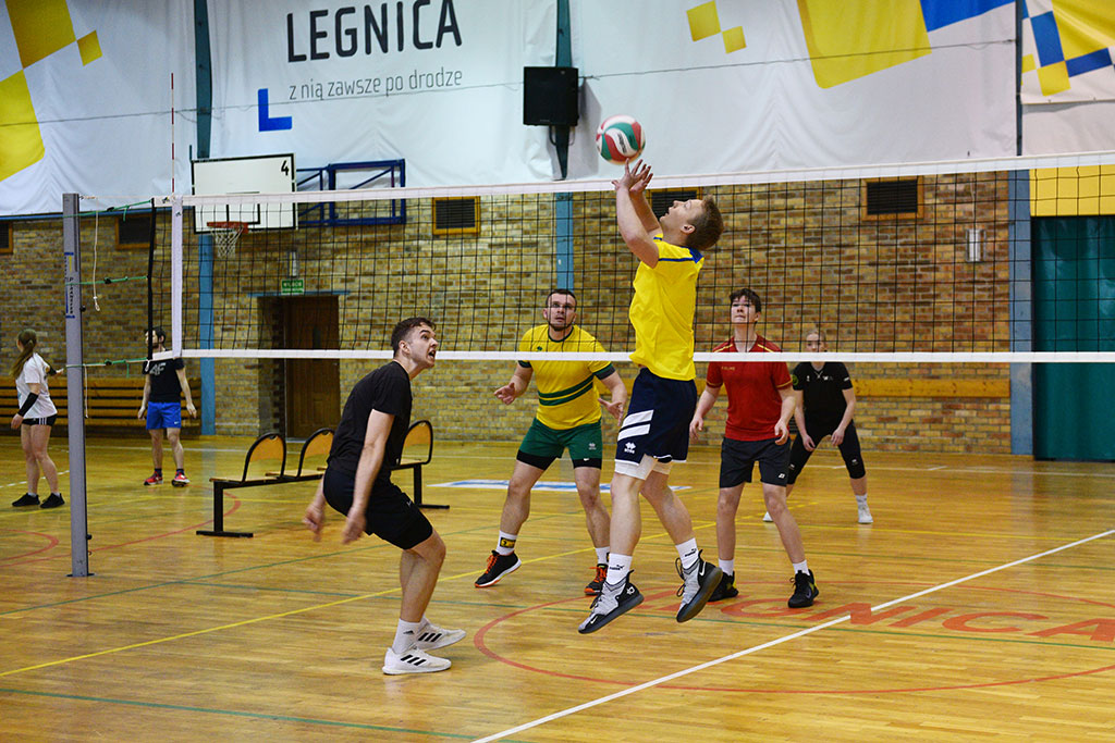 Wiosenna Siatkówka z Ośrodkiem Sportu i Rekreacji