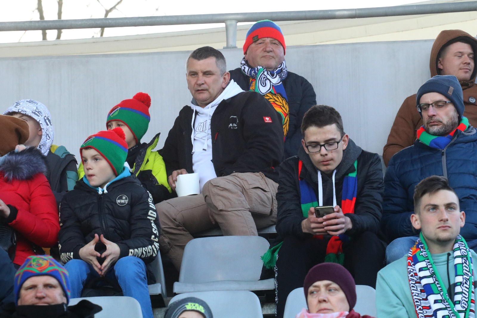 Kibice na stadionie Miedzi podczas meczu ze Stomilem Olsztyn