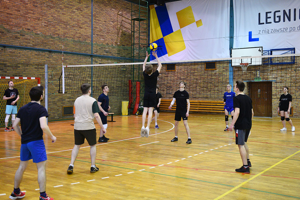 Wiosenna Siatkówka z Ośrodkiem Sportu i Rekreacji