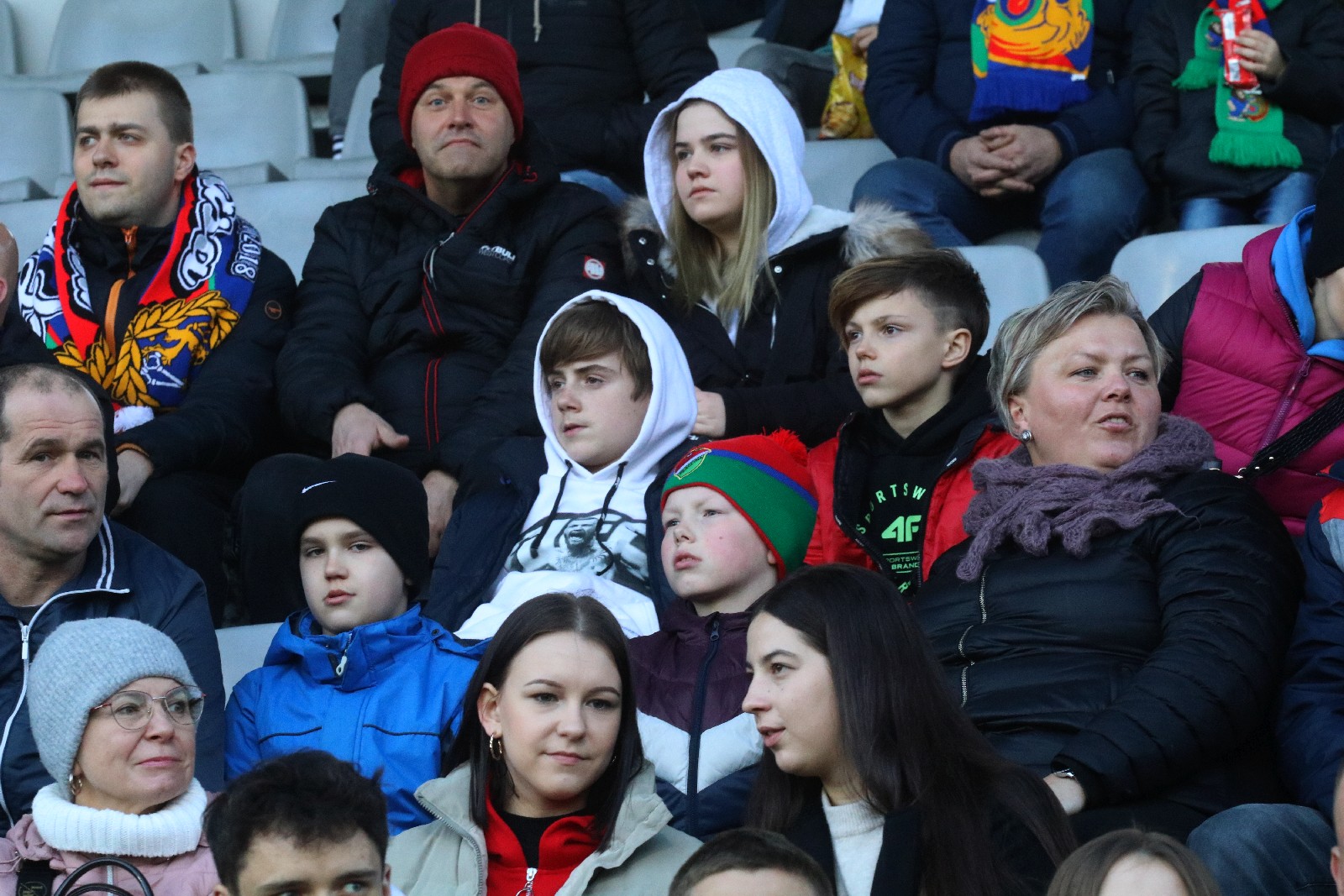 Kibice na stadionie Miedzi podczas meczu ze Stomilem Olsztyn