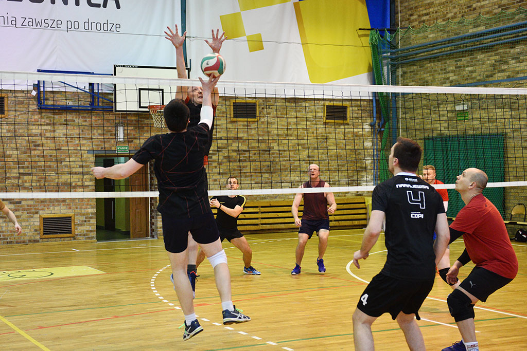 Wiosenna Siatkówka z Ośrodkiem Sportu i Rekreacji