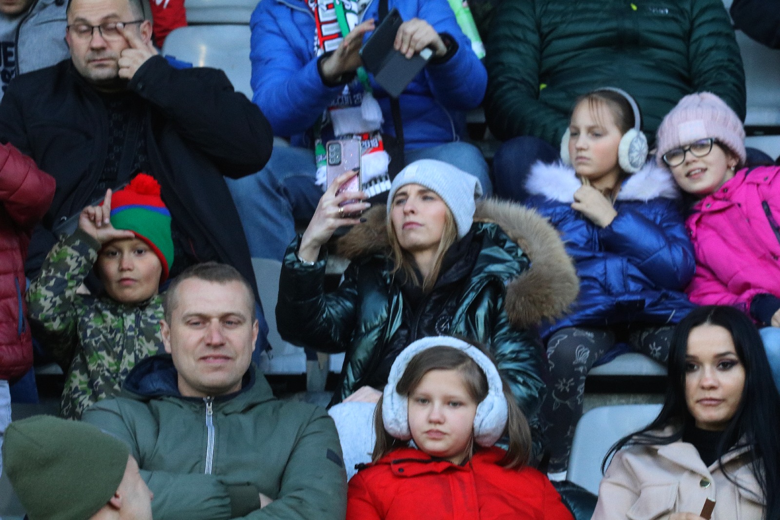 Kibice na stadionie Miedzi podczas meczu ze Stomilem Olsztyn