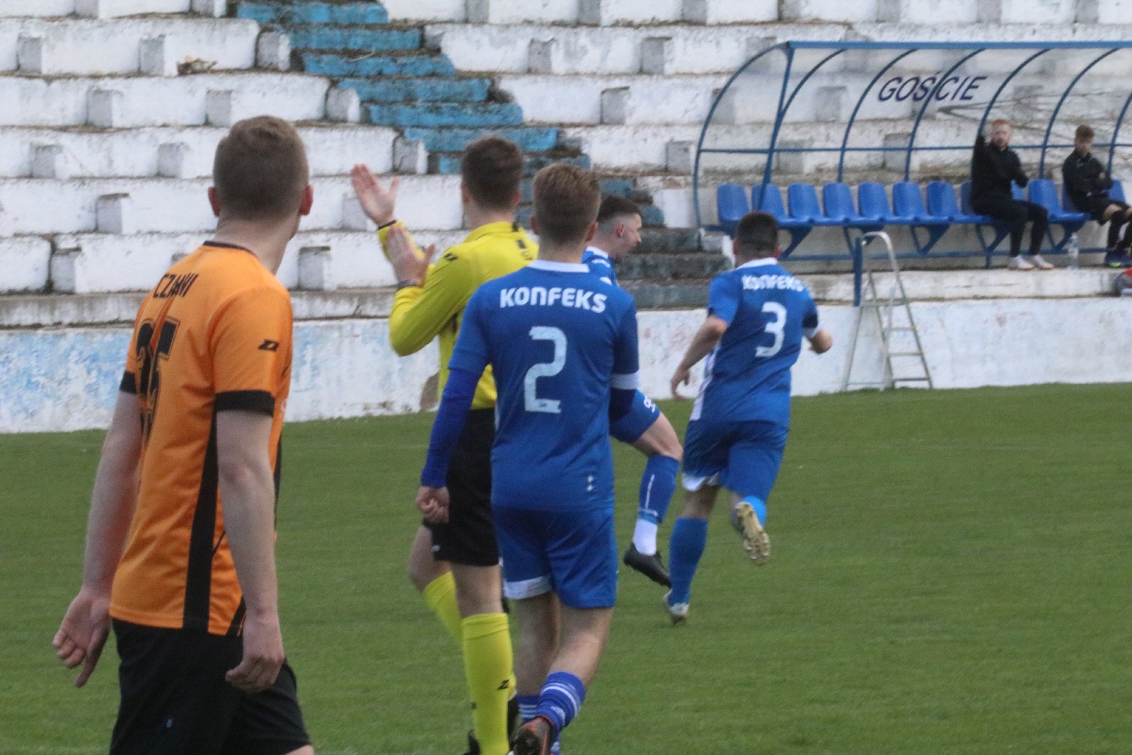 Konfeks Legnica zgodnie z planem wygrał z Czarnymi Rokitki