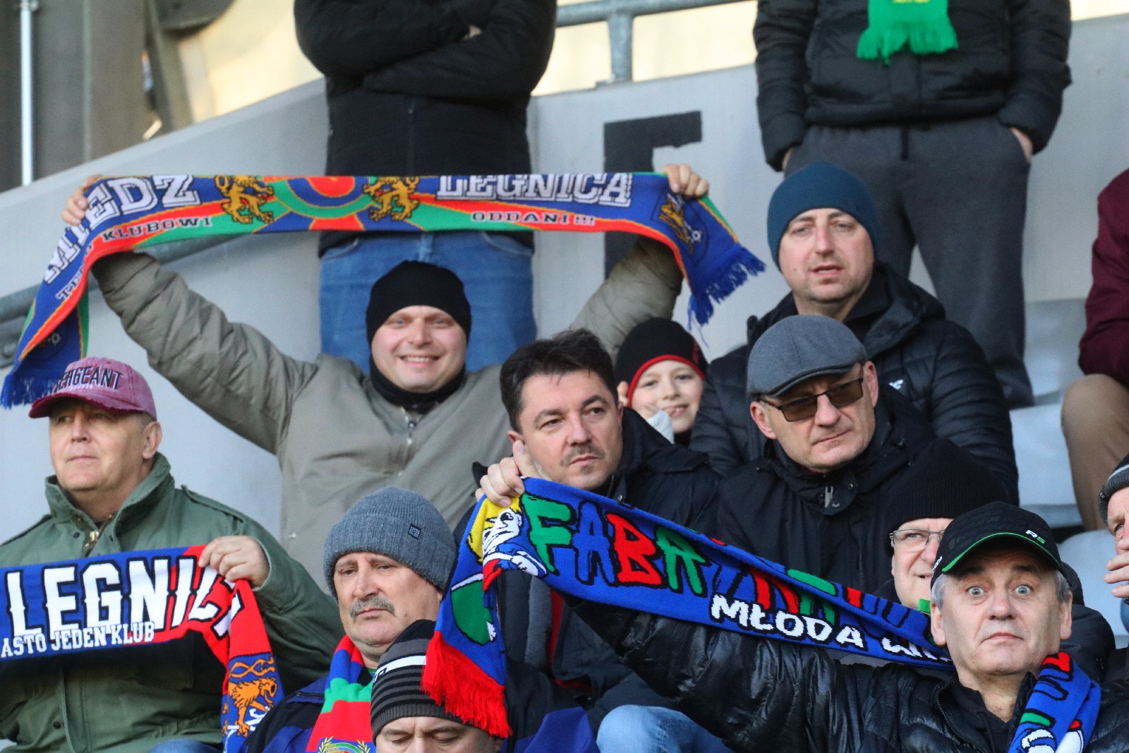 Kibice na stadionie Miedzi podczas meczu ze Stomilem Olsztyn