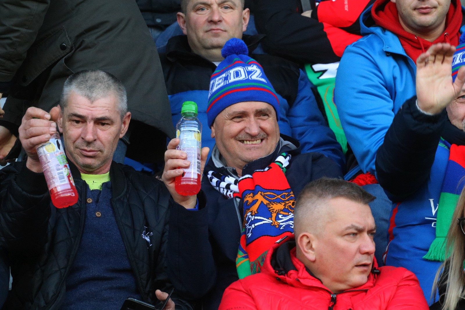 Kibice na stadionie Miedzi podczas meczu ze Stomilem Olsztyn