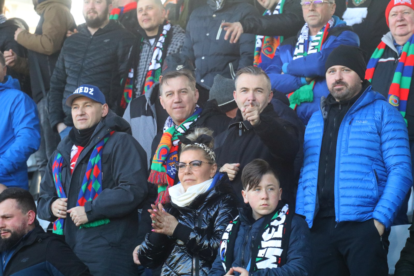 Kibice na stadionie Miedzi podczas meczu ze Stomilem Olsztyn