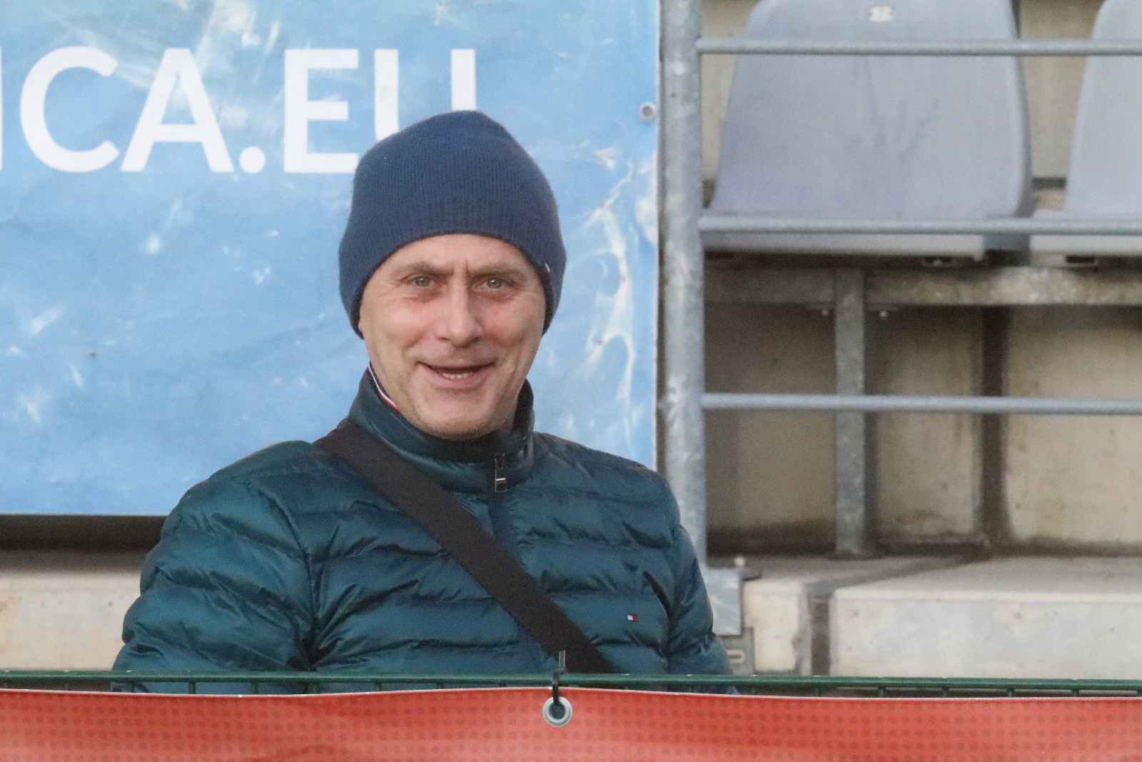 Kibice na stadionie Miedzi podczas meczu ze Stomilem Olsztyn