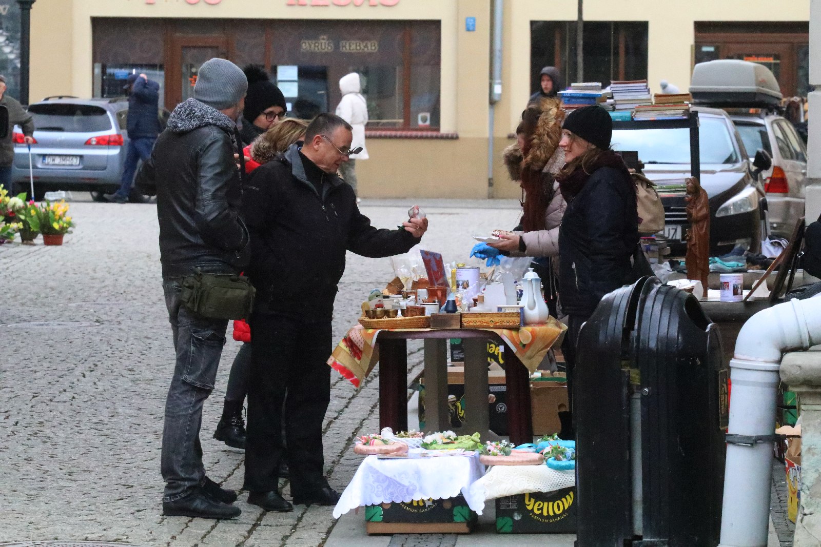 Jarmark staroci w legnickim rynku już po raz czwarty w tym roku
