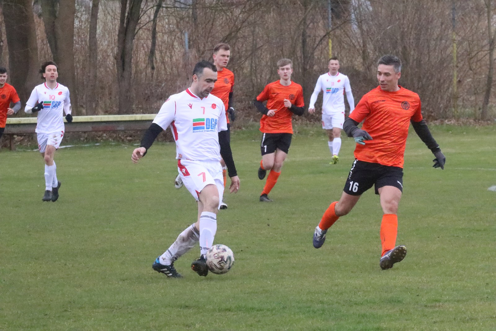 Lider nadal wygrywa. Iskra Kochlice pokonała Górnika Lubin