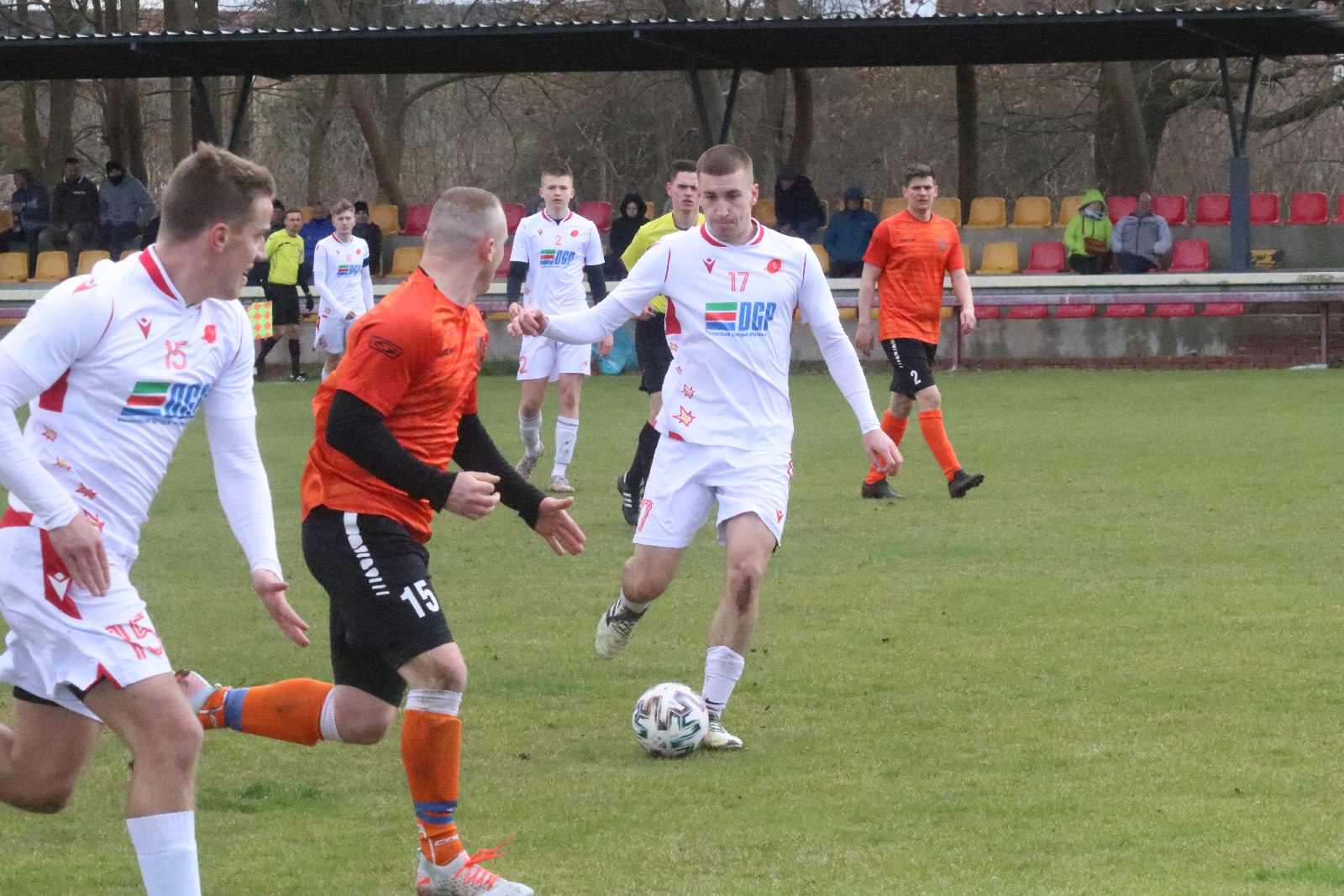 Lider nadal wygrywa. Iskra Kochlice pokonała Górnika Lubin