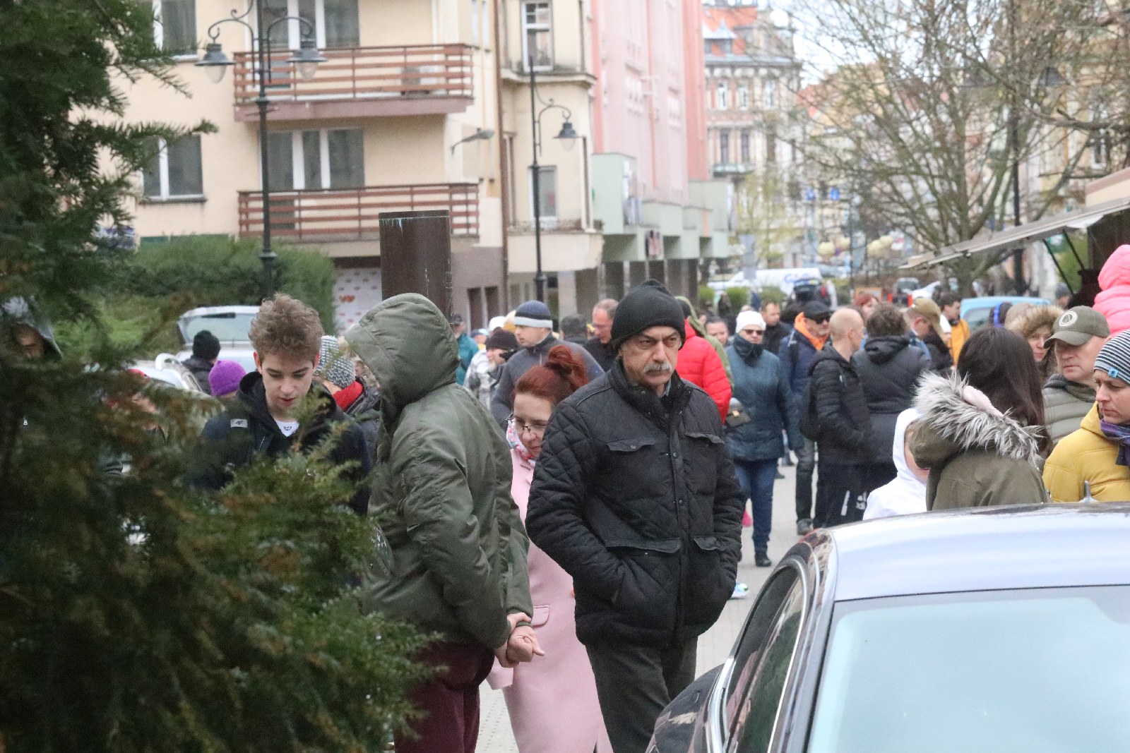Jarmark staroci w legnickim rynku już po raz czwarty w tym roku