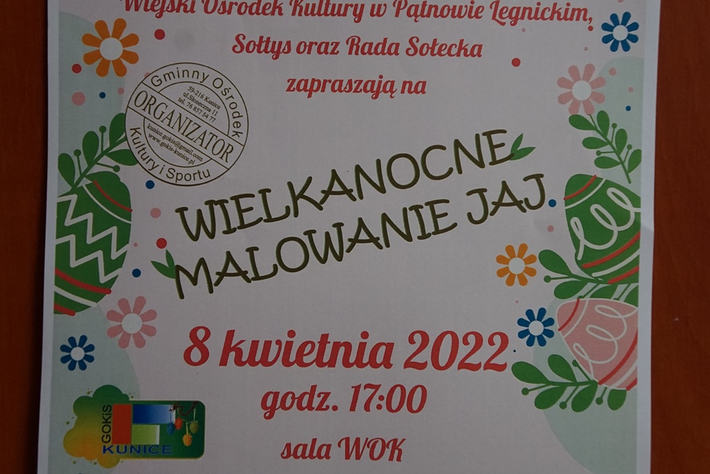 Wspólne malowanie jaj w Pątnowie w gminie Kunice