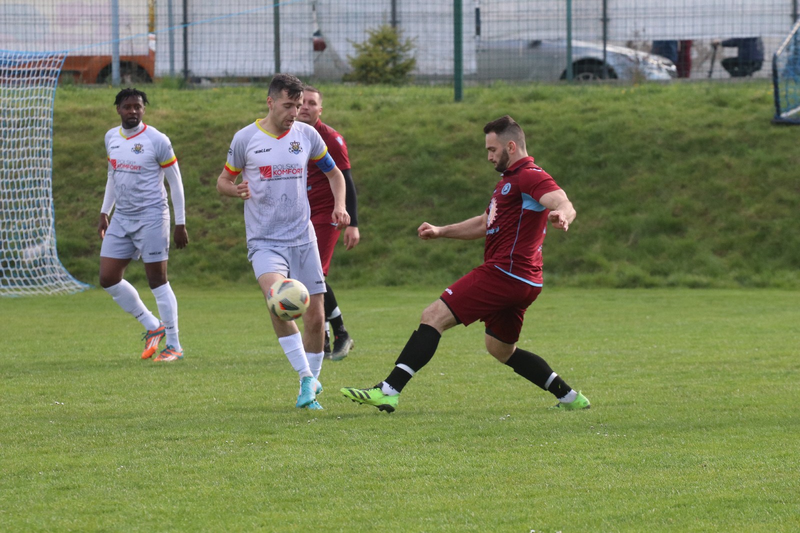 Derby w Koskowicach. KS Legnickie Pole ograł Błękitnych