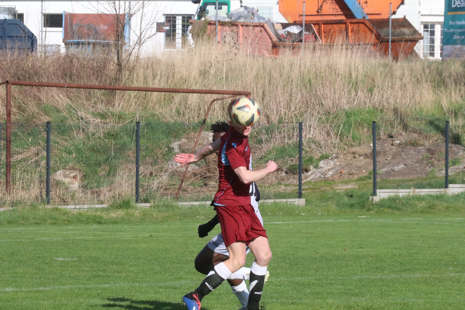 Derby w Koskowicach. KS Legnickie Pole ograł Błękitnych