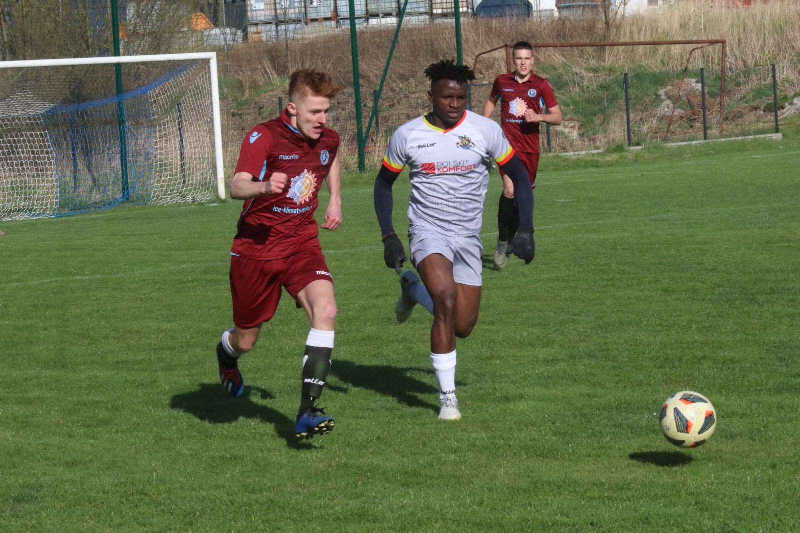 Derby w Koskowicach. KS Legnickie Pole ograł Błękitnych