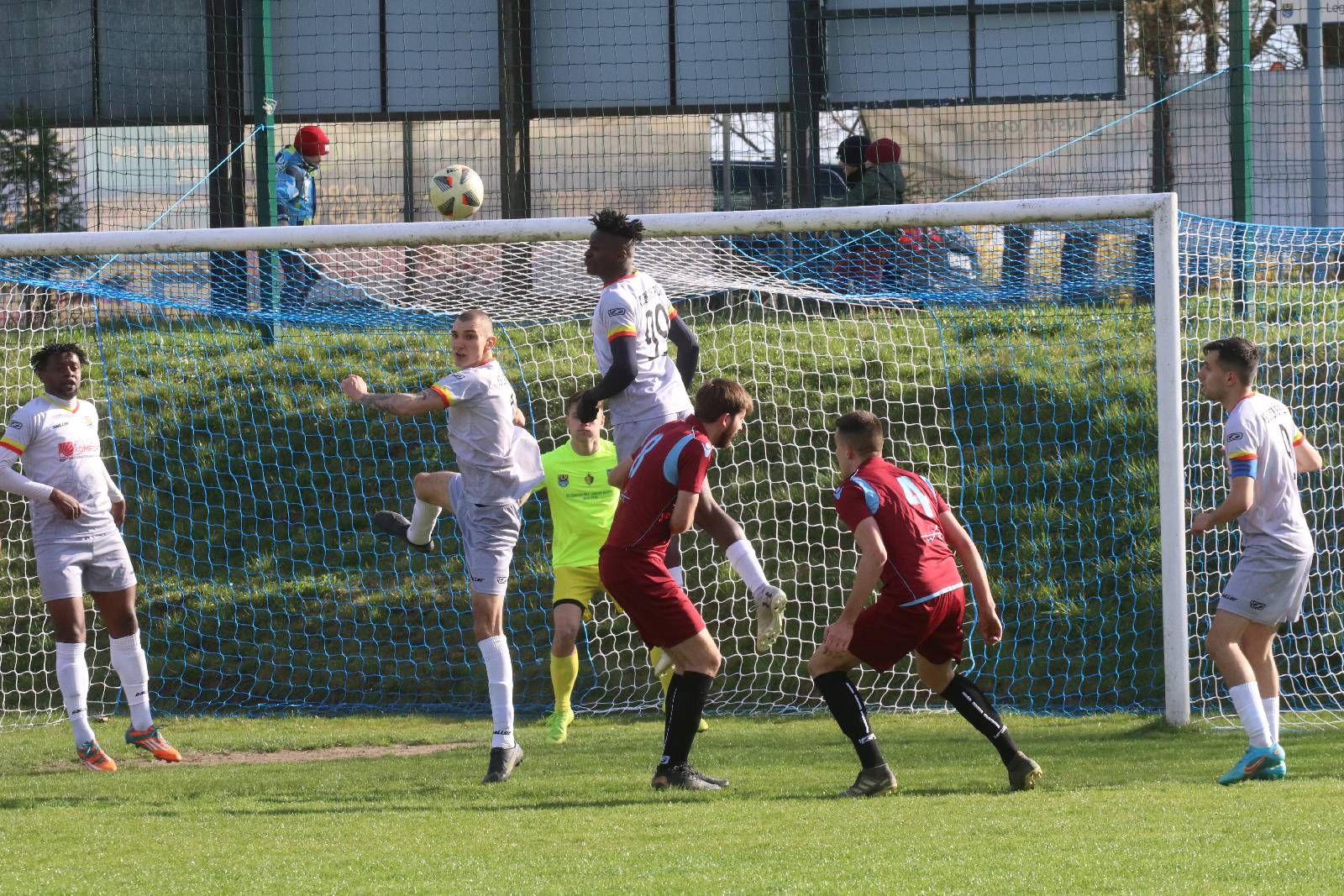 Derby w Koskowicach. KS Legnickie Pole ograł Błękitnych